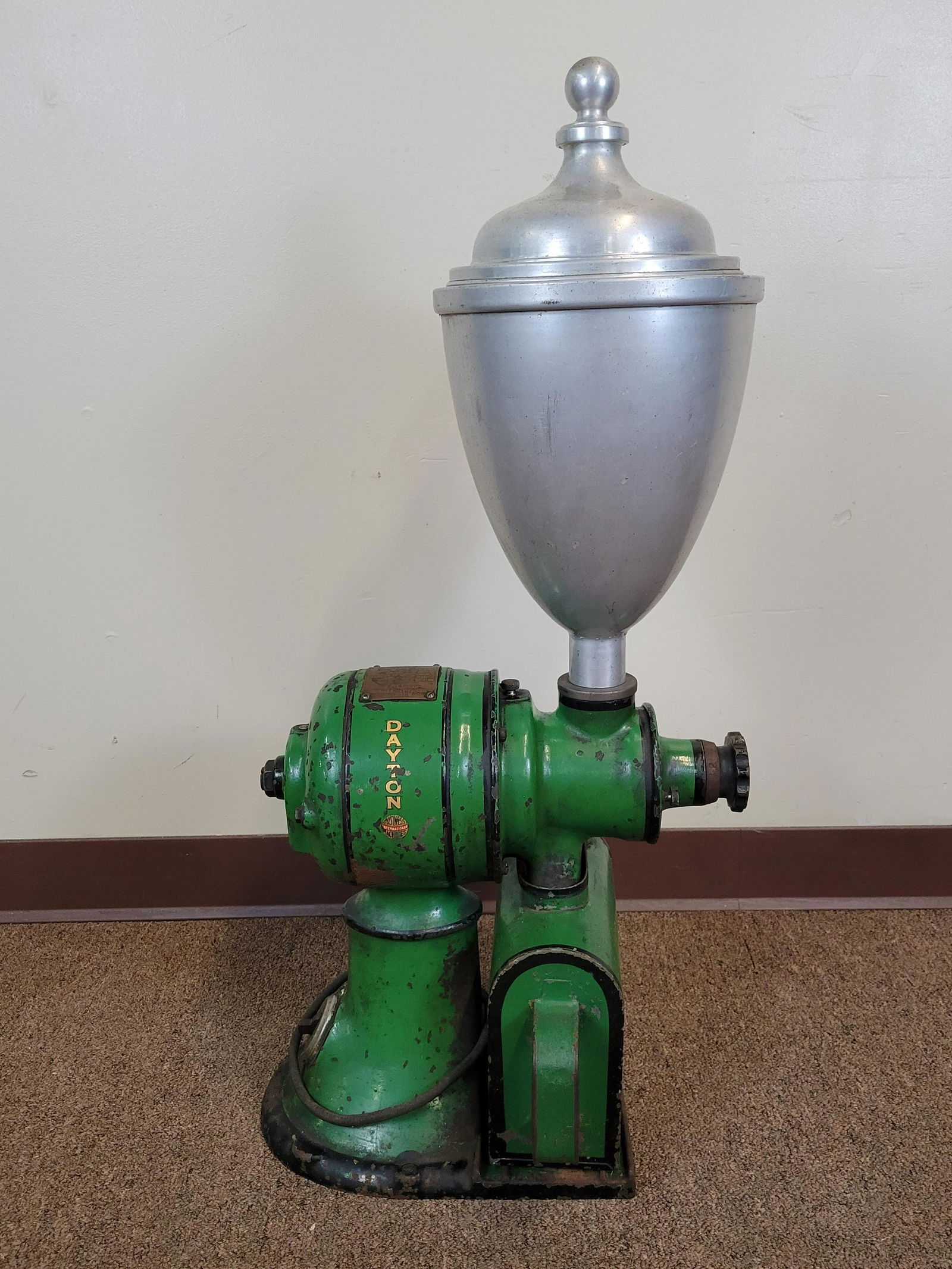 Dayton 5011 Coffee Grinder (1 of 7)