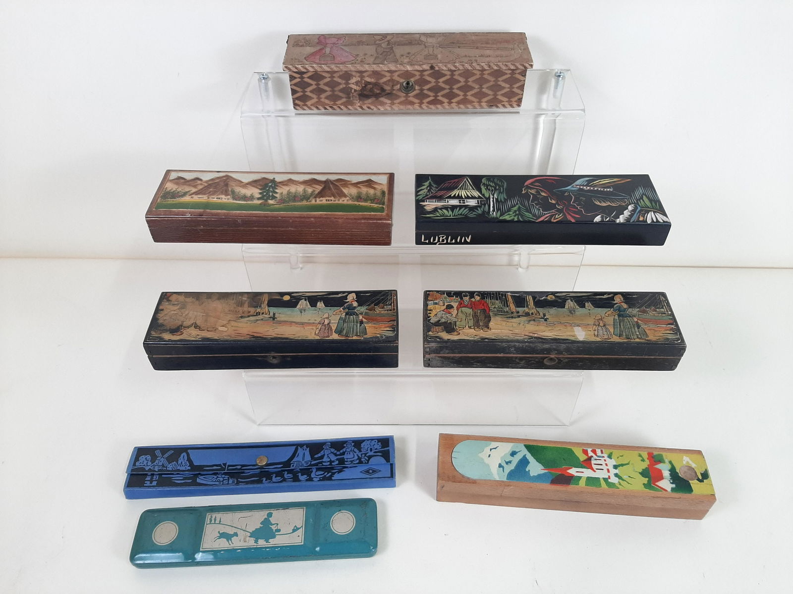 8 Pencil Boxes incl. Souvenir (1 of 5)