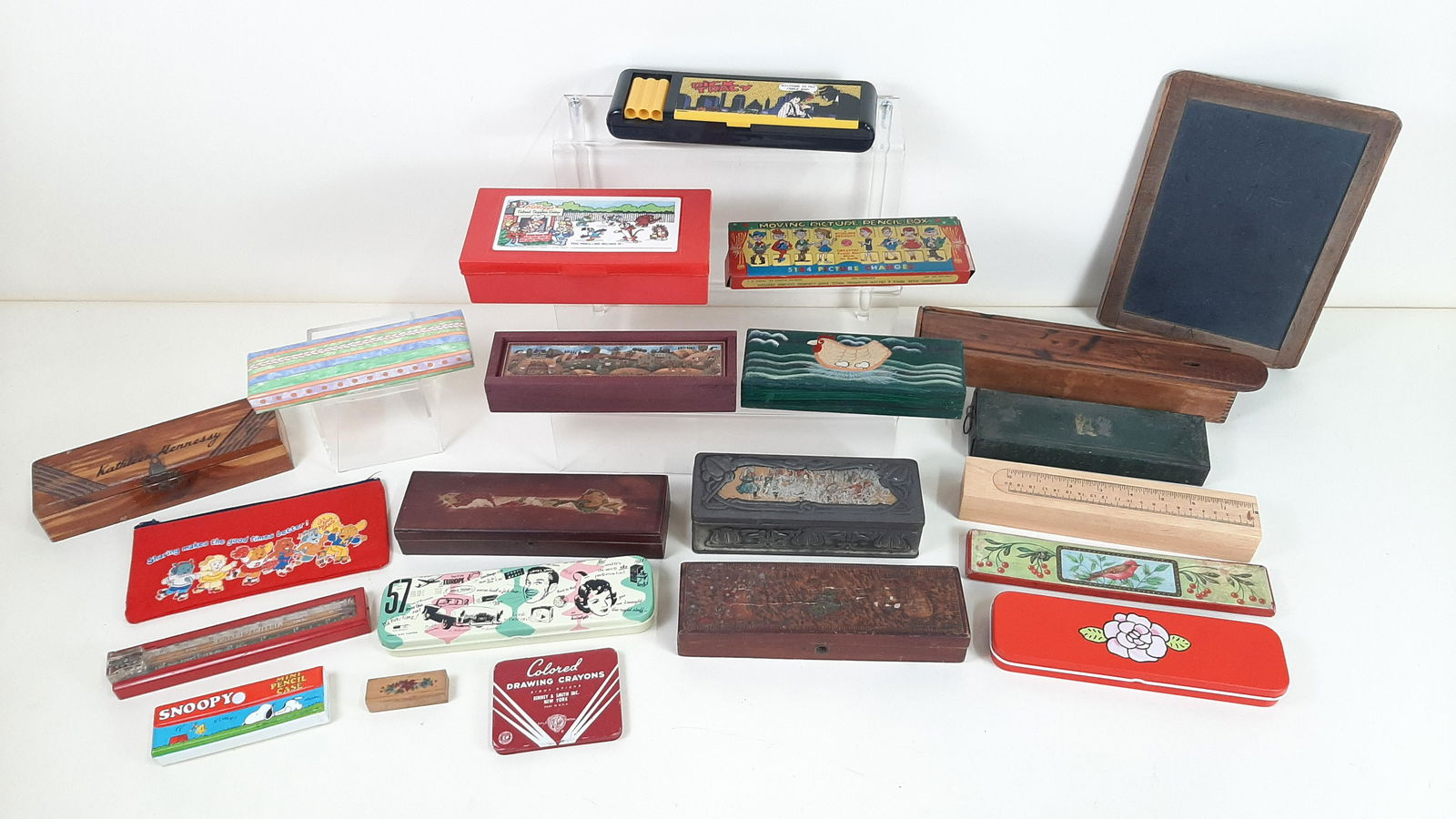 21 Pencil Boxes incl. Snoopy (1 of 11)