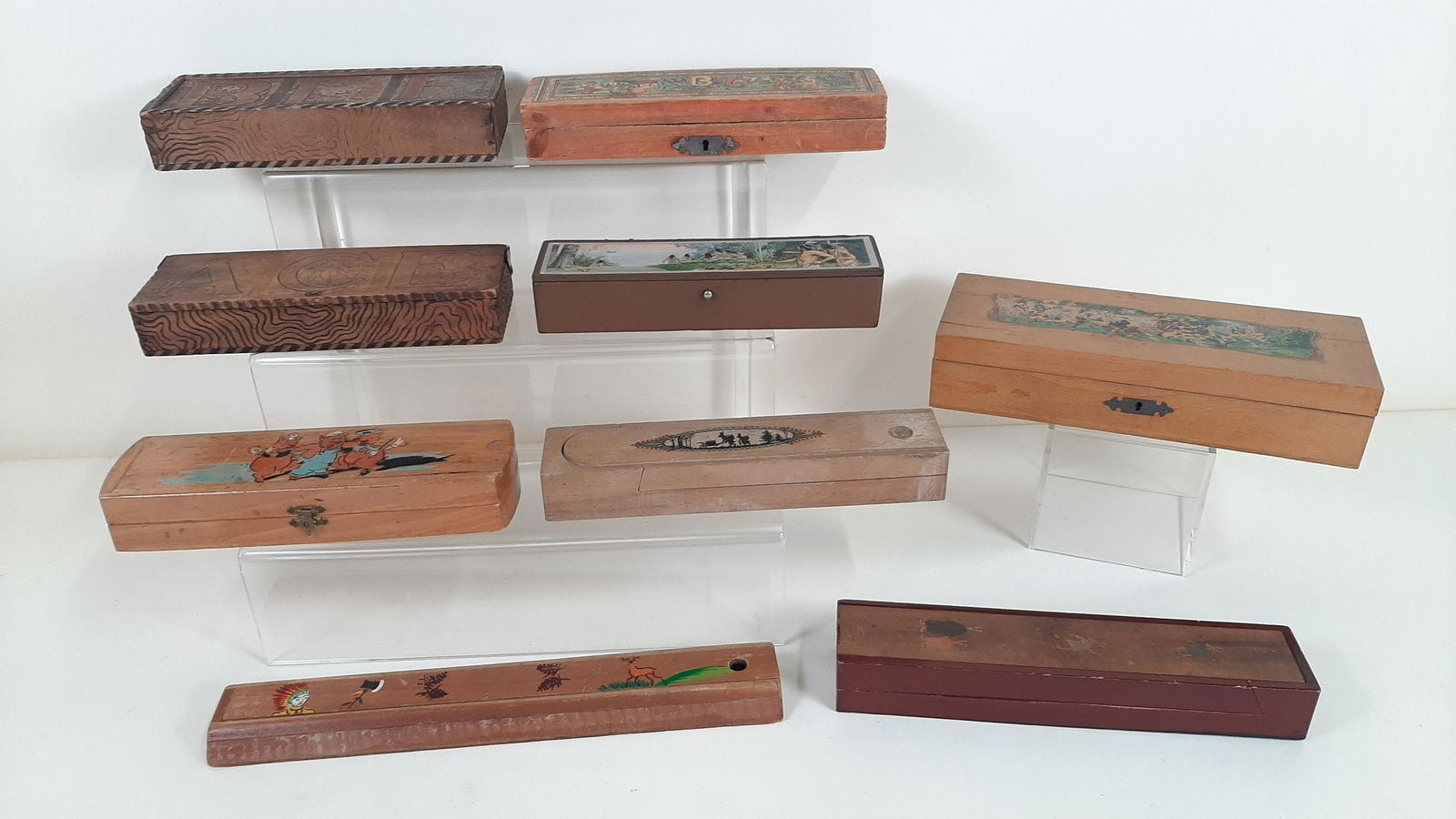 9 Pencil Boxes incl 3 Pigs (1 of 5)