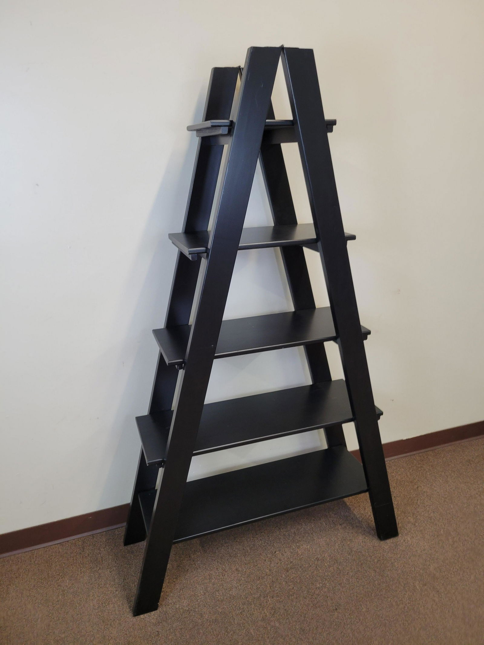 Ladder Style Shelf (1 of 5)