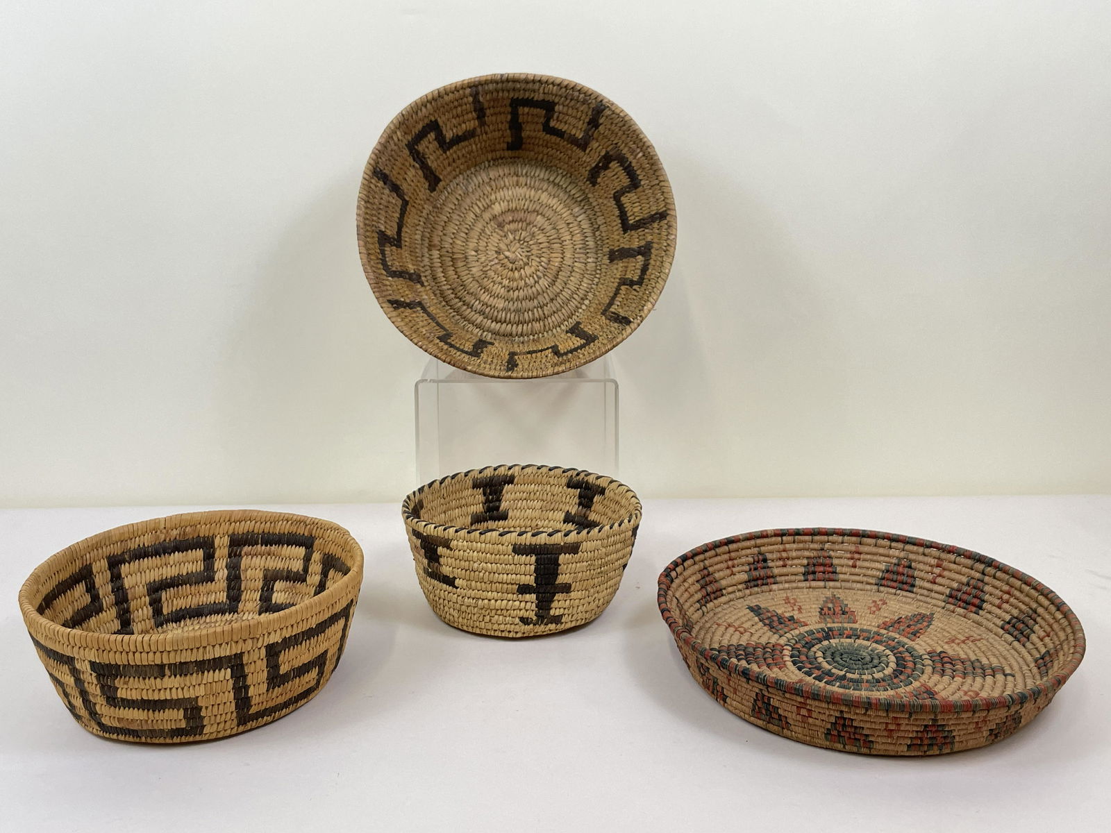 4 Native American Coil Baskets (1 of 7)