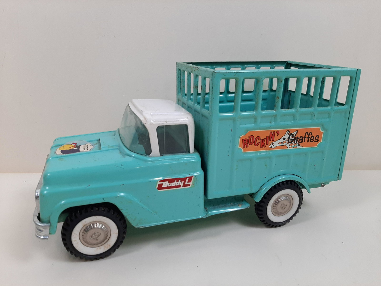 Buddy L "Rockin' Giraffes" Die Cast Truck: 5-1/2" wide X 13-1/4" long X 7" high. IMPORTANT: Before bidding, please read the terms and conditions. When you registered for the auction you agreed to these terms and will be required to comply with
