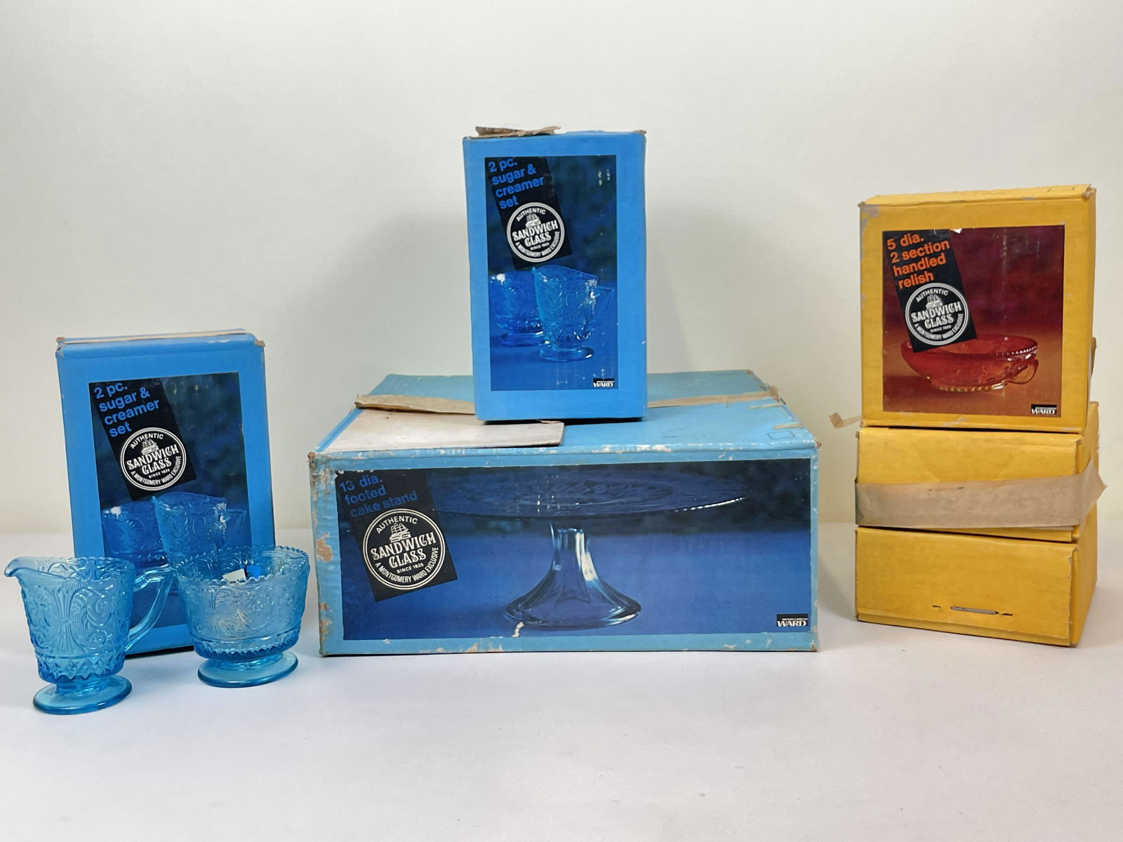 6 Pcs Sandwich Glass Servingware (1 of 9)