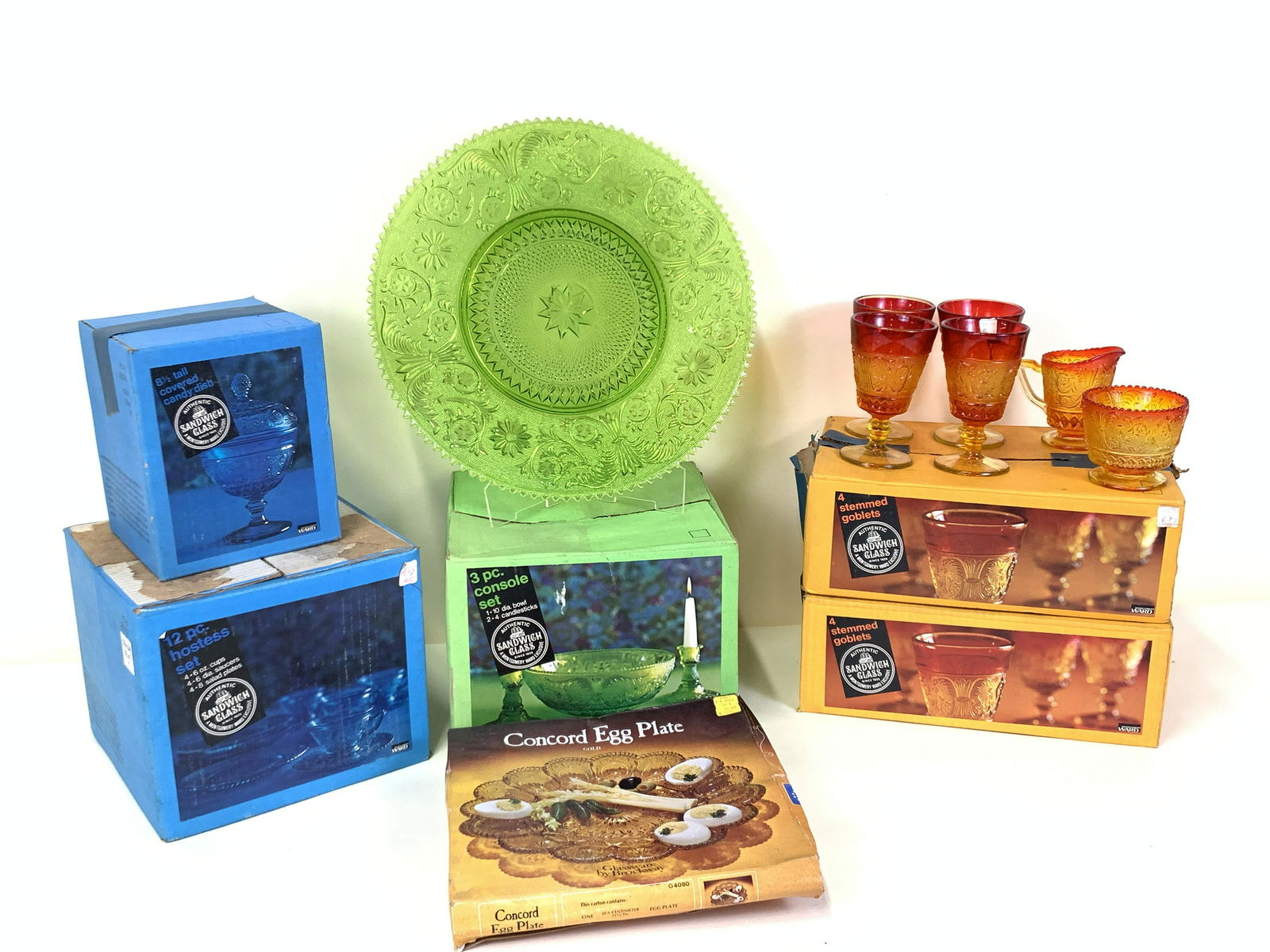 32 Pcs Sandwich Glass (1 of 7)