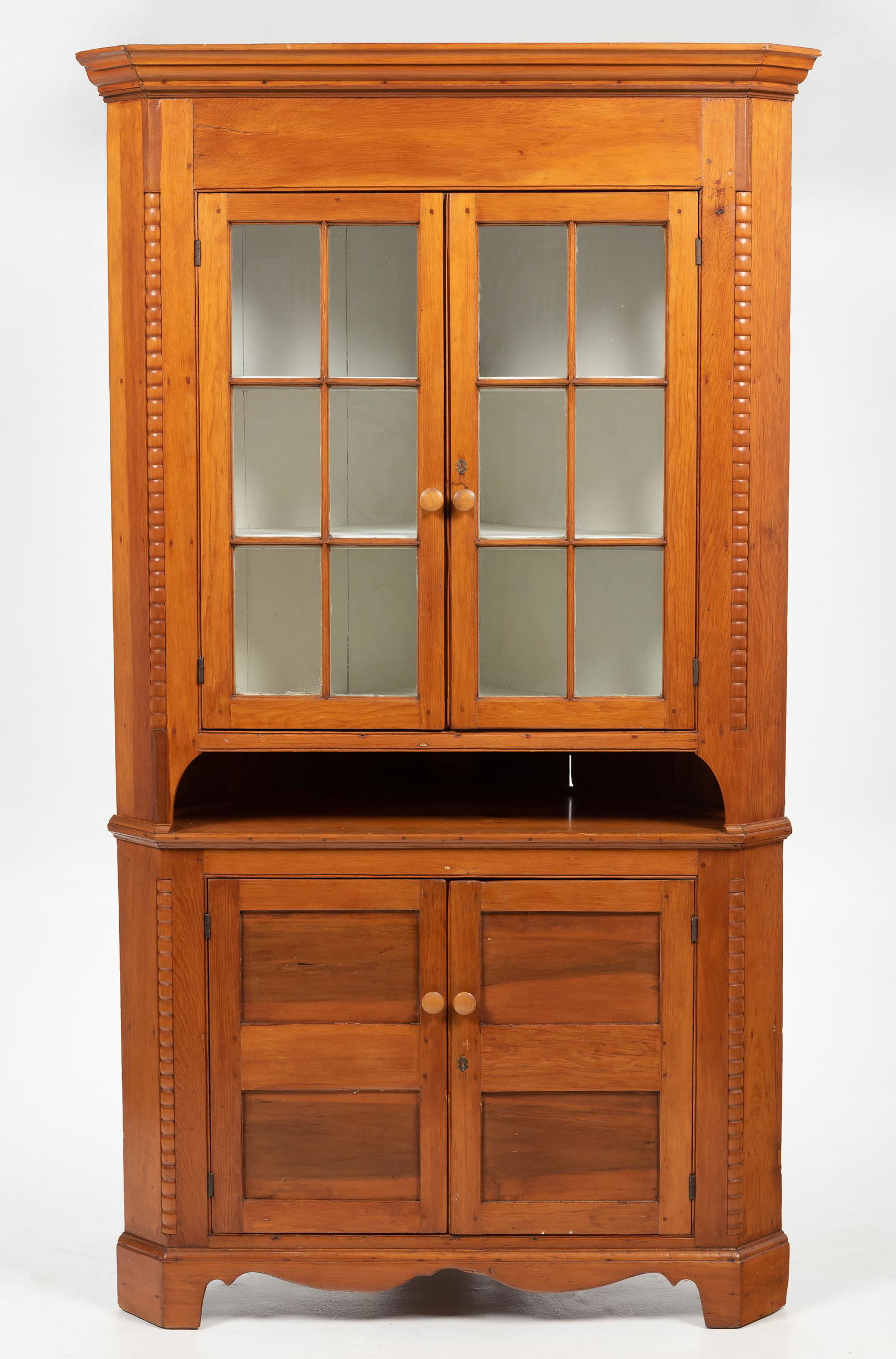 Corner Cupboard, York County, Pennsylvania (1 of 7)