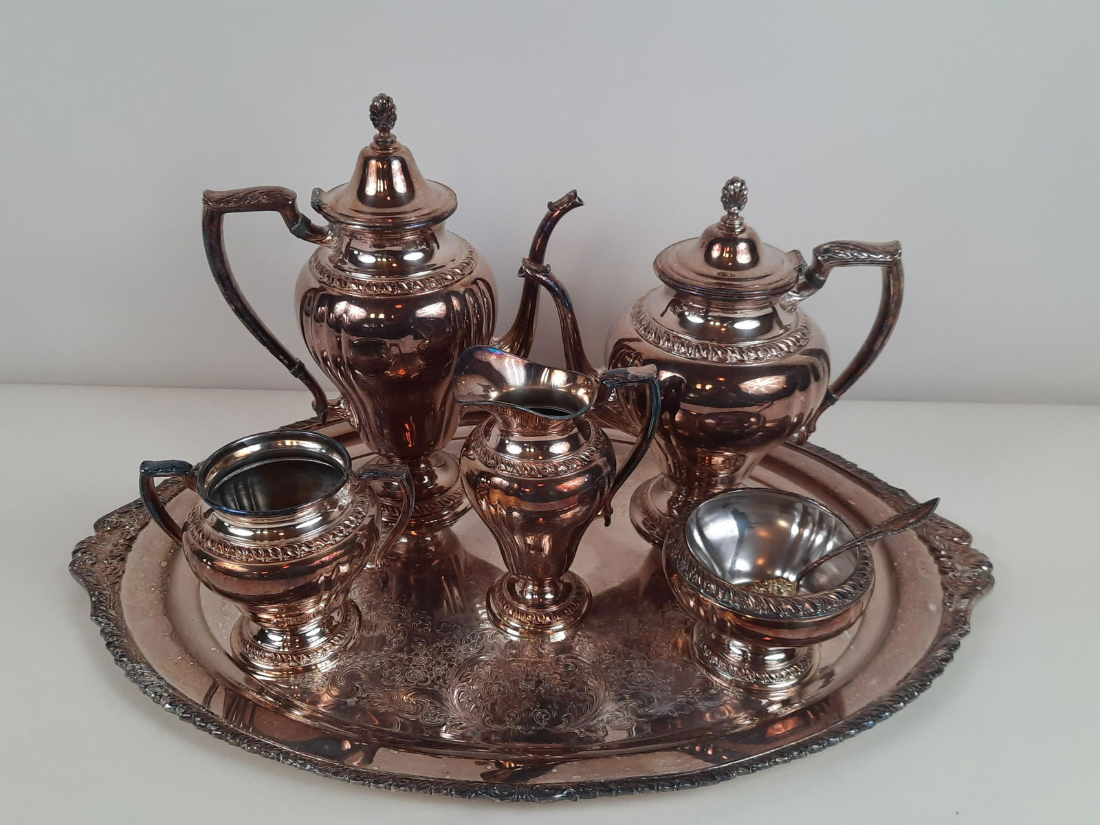 7 Pc Grand Dutchess Silverplate Tea Service (1 of 3)