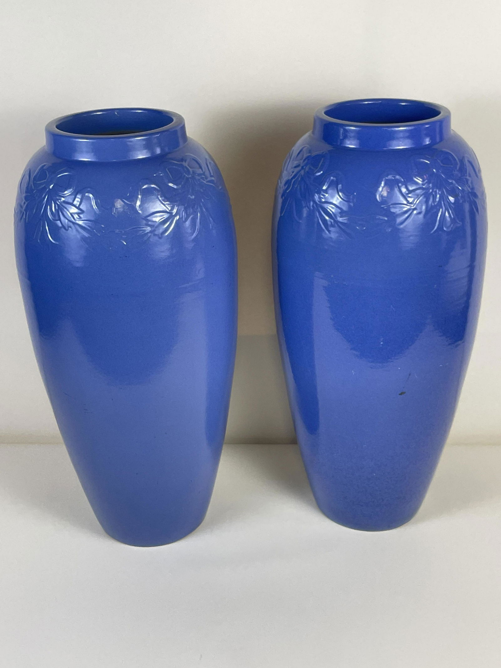 Pr Ceramic Floor Vases (1 of 5)