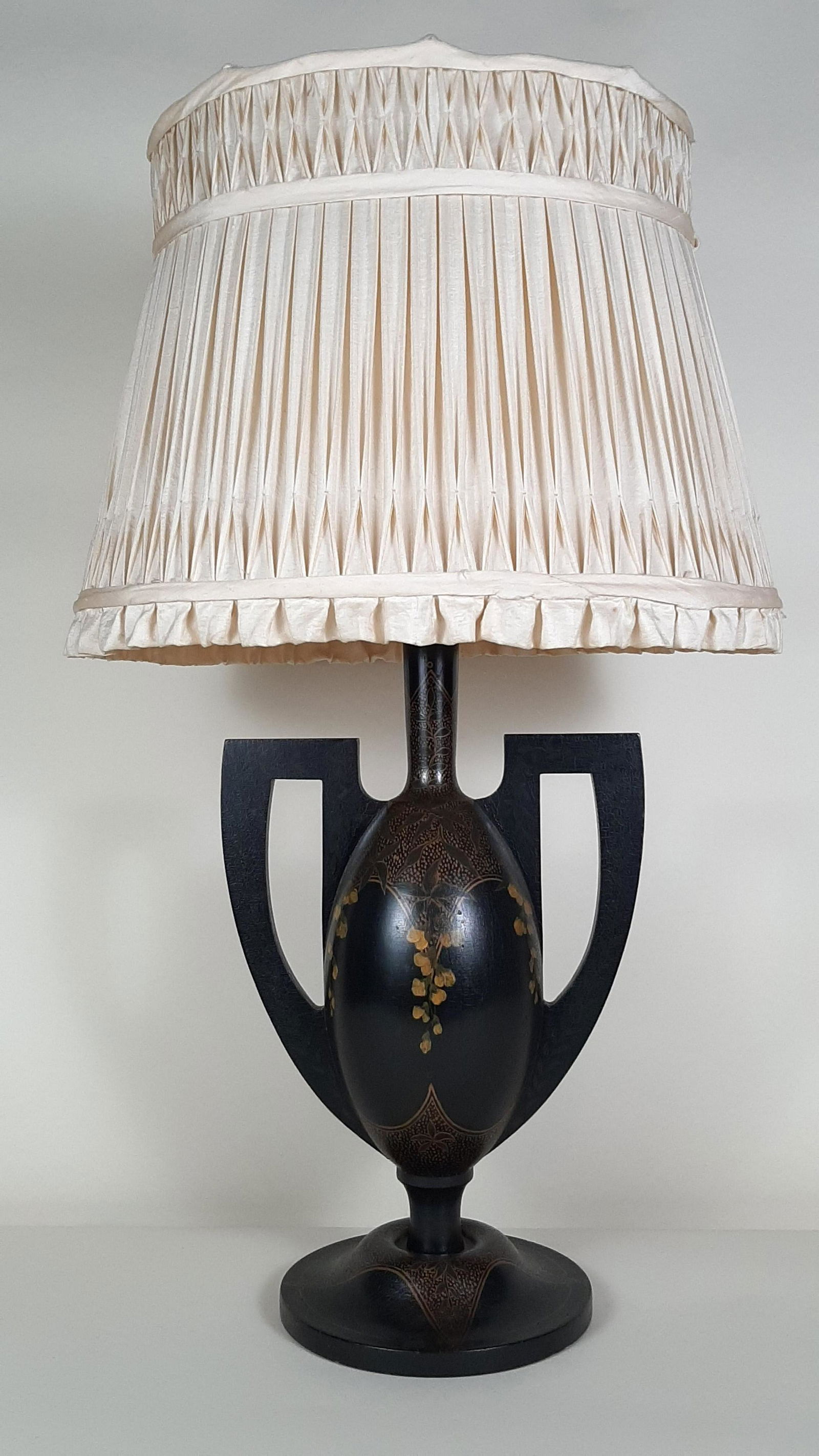 Grand Rapids Lamp Co. Painted Table Lamp (1 of 2)