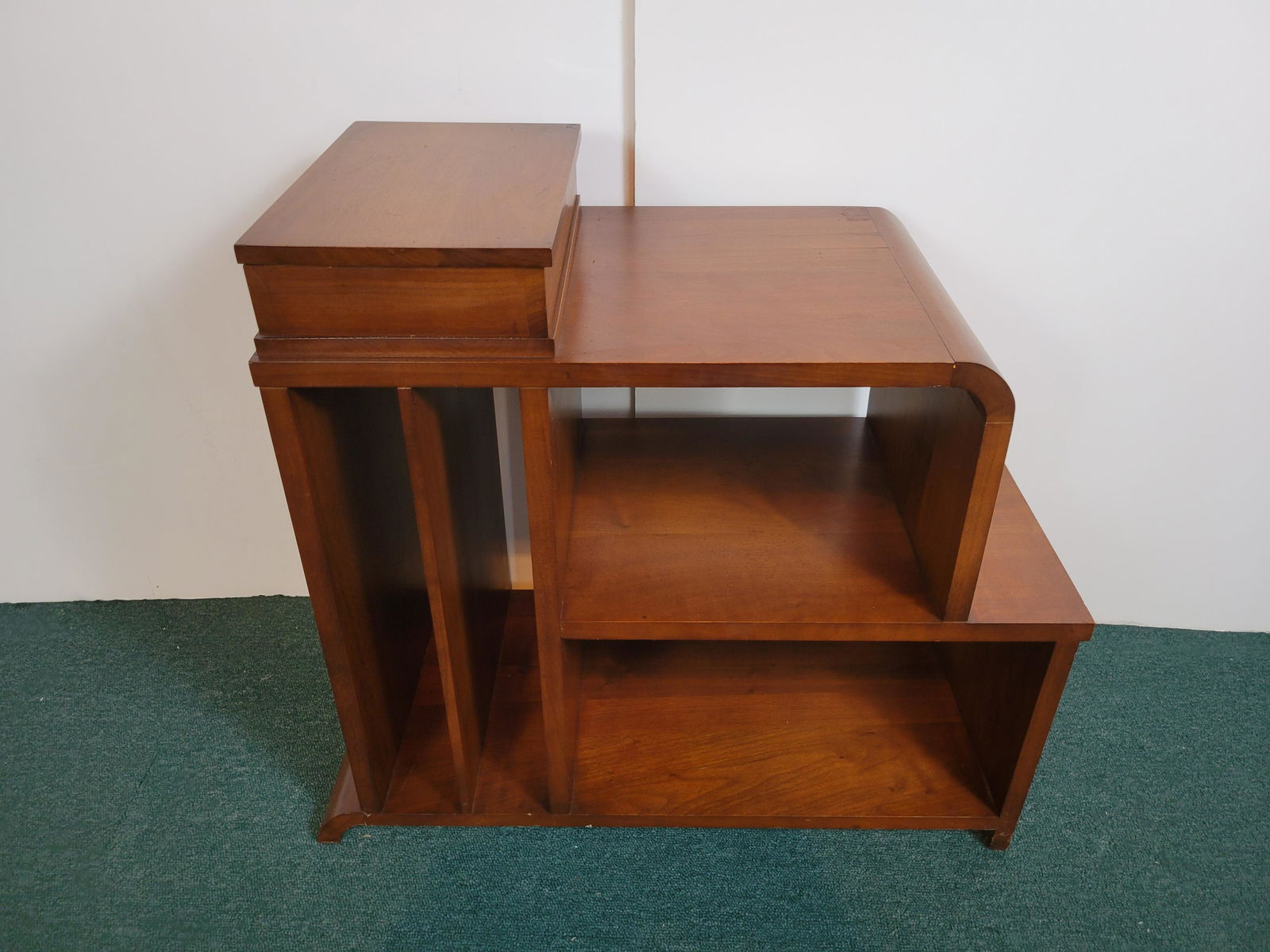 Low Display Stand (1 of 3)