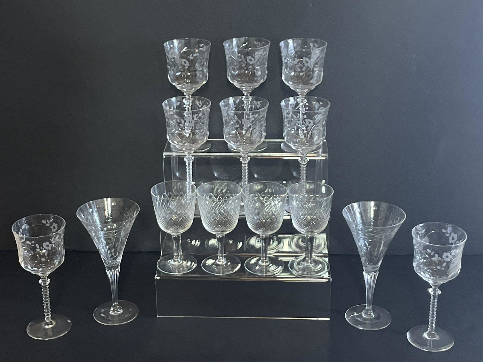 14 Pcs Glassware incl Floral Etched (1 of 5)