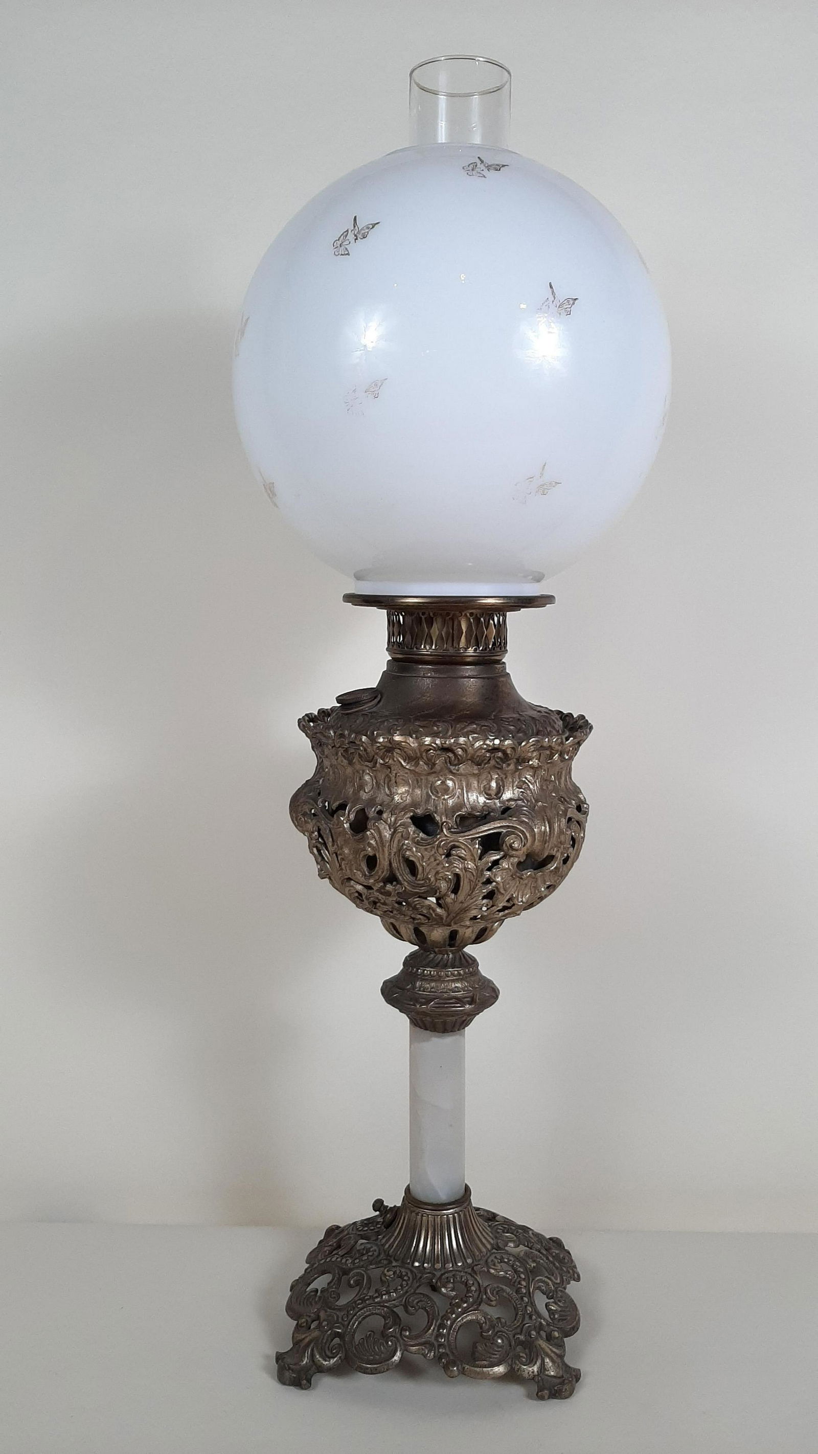 Ornate Brass Converted Oil Lamp (1 of 1)