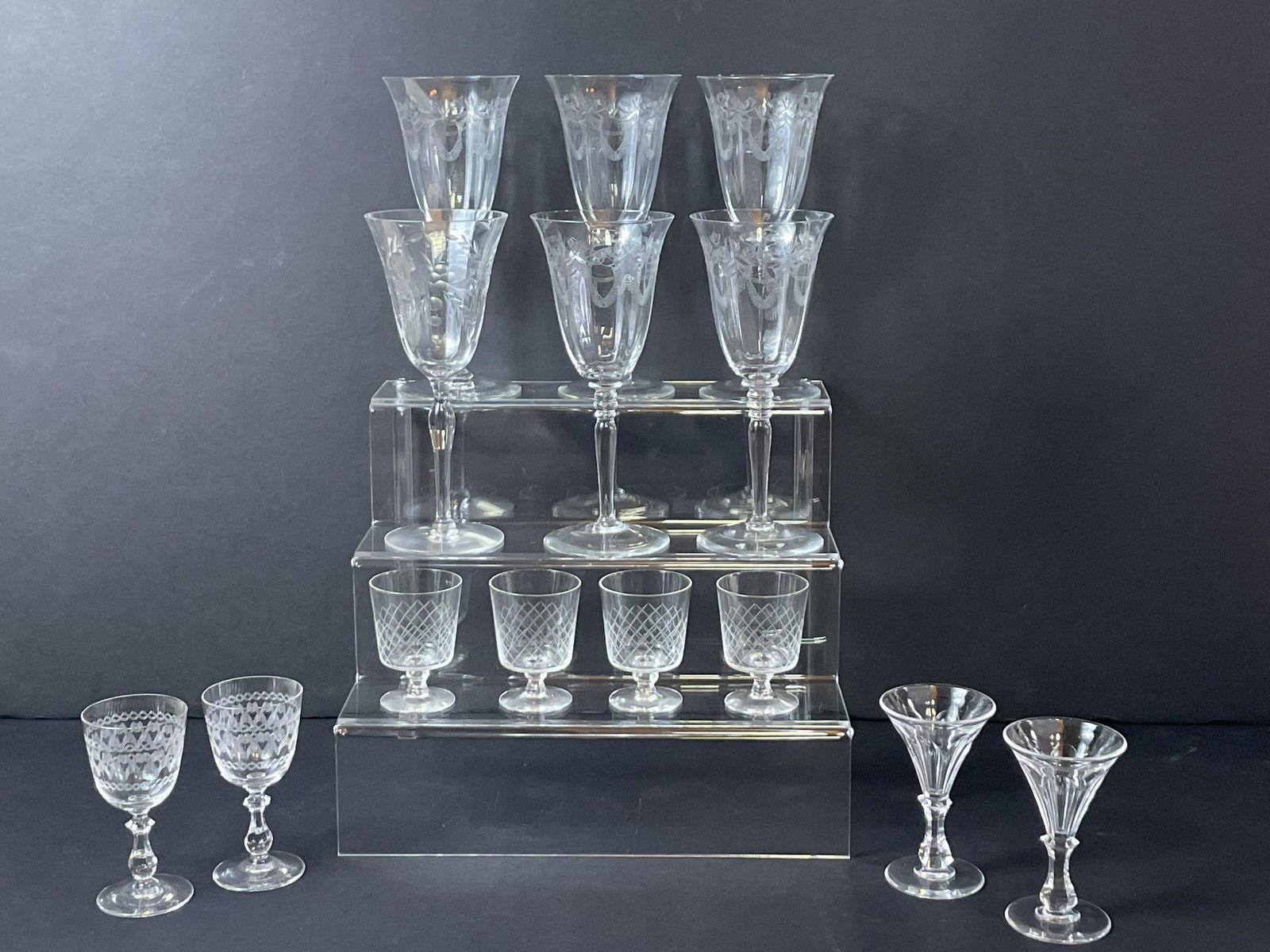 14 Pcs Etched Glassware (1 of 3)