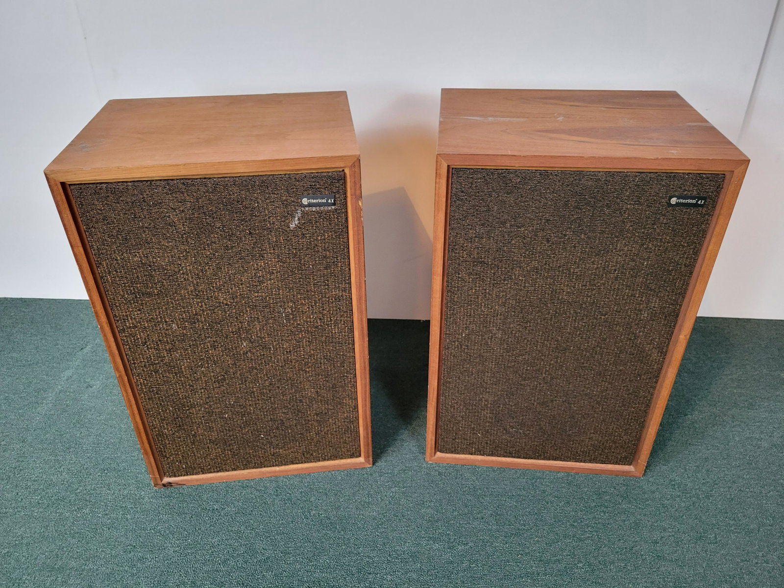 Pair Of Riterion 4X Speakers: 14" wide X 11 1/2" deep X 22" high. Untested. IMPORTANT: Before bidding, please read the terms and conditions. When you registered for the auction you agreed to these terms and will be required to com