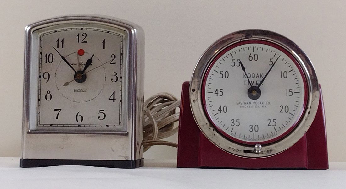 Kodak Timer & GE Telechron Electric Clock (1 of 2)