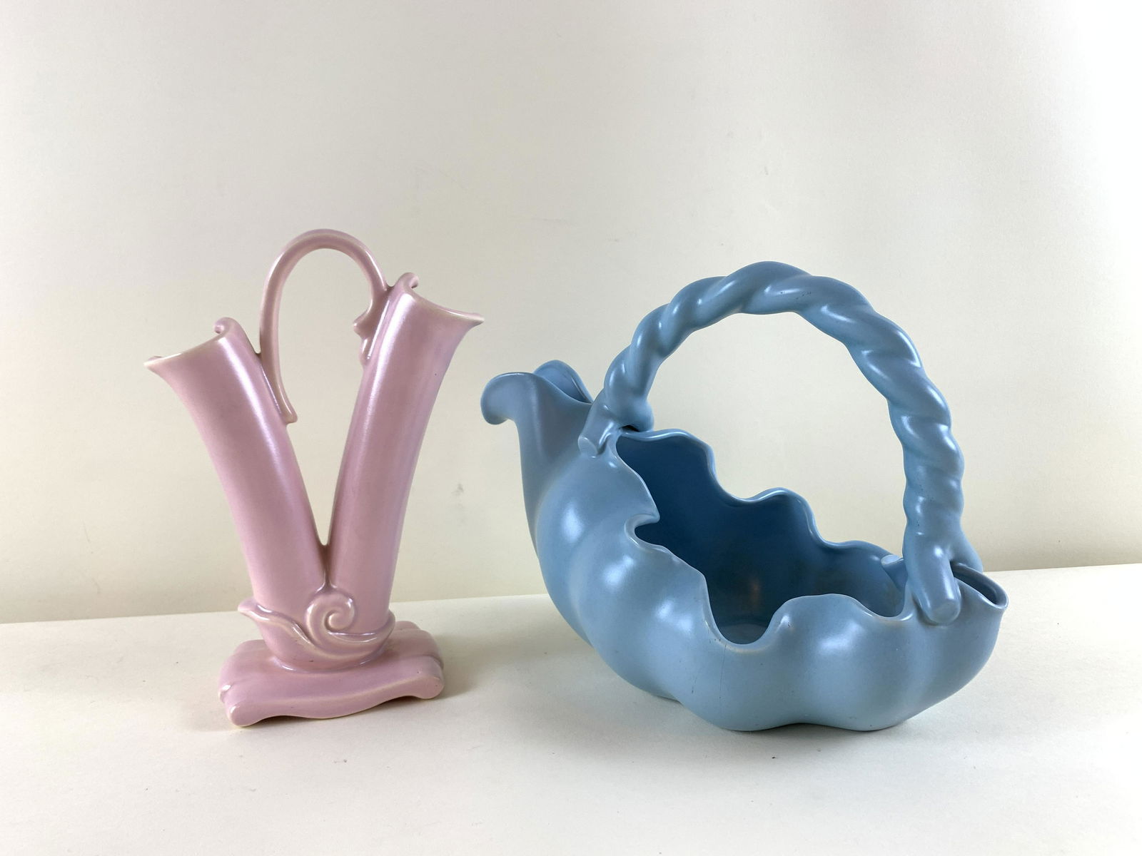 2 Pcs Weller & Stangl Mid Century Pottery (1 of 4)