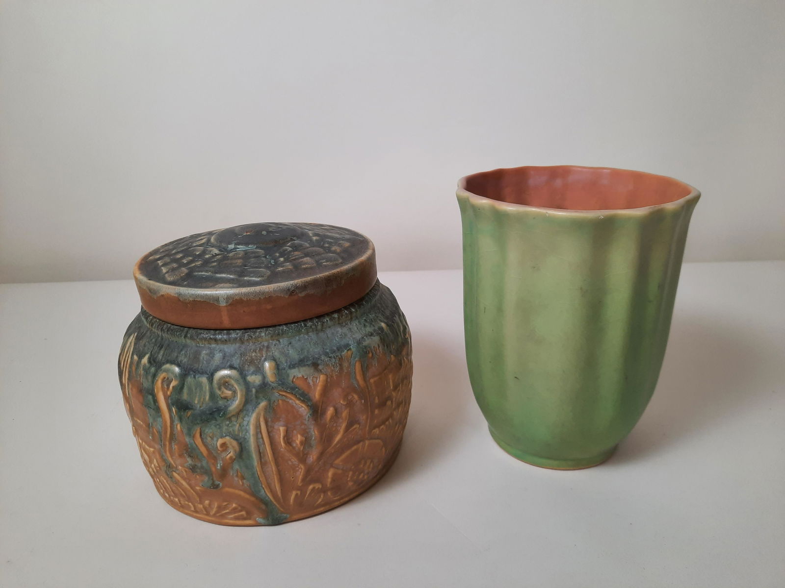 2 Pcs Art Pottery incl Roseville Florane Vase (1 of 5)