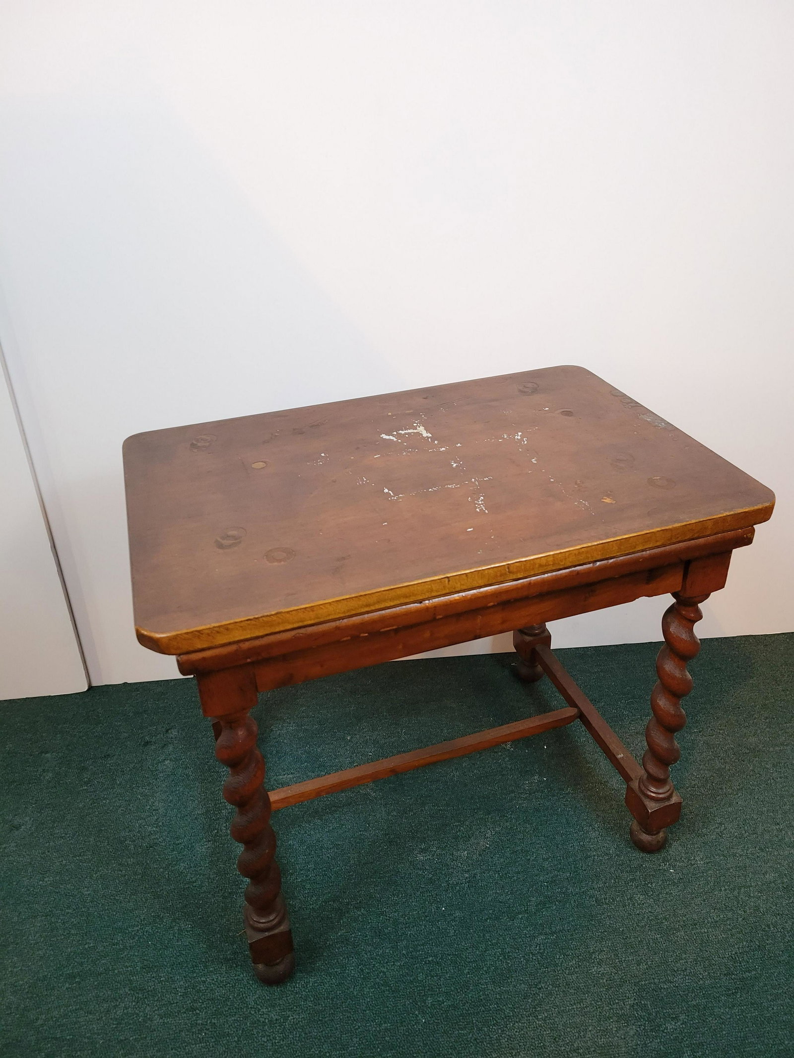 Bench: 22" wide X 15" deep X 19" high. Has discoloring to top. IMPORTANT: Before bidding, please read the terms and conditions. When you registered for the auction you agreed to these terms and will be requi