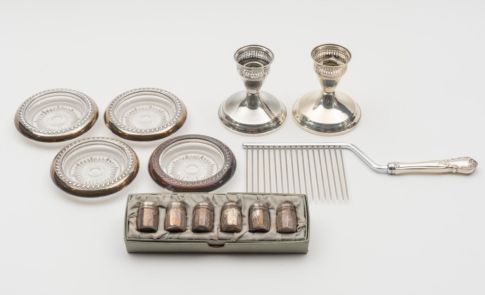 13 Sterling Articles Incl Salt & Peppers (1 of 12)