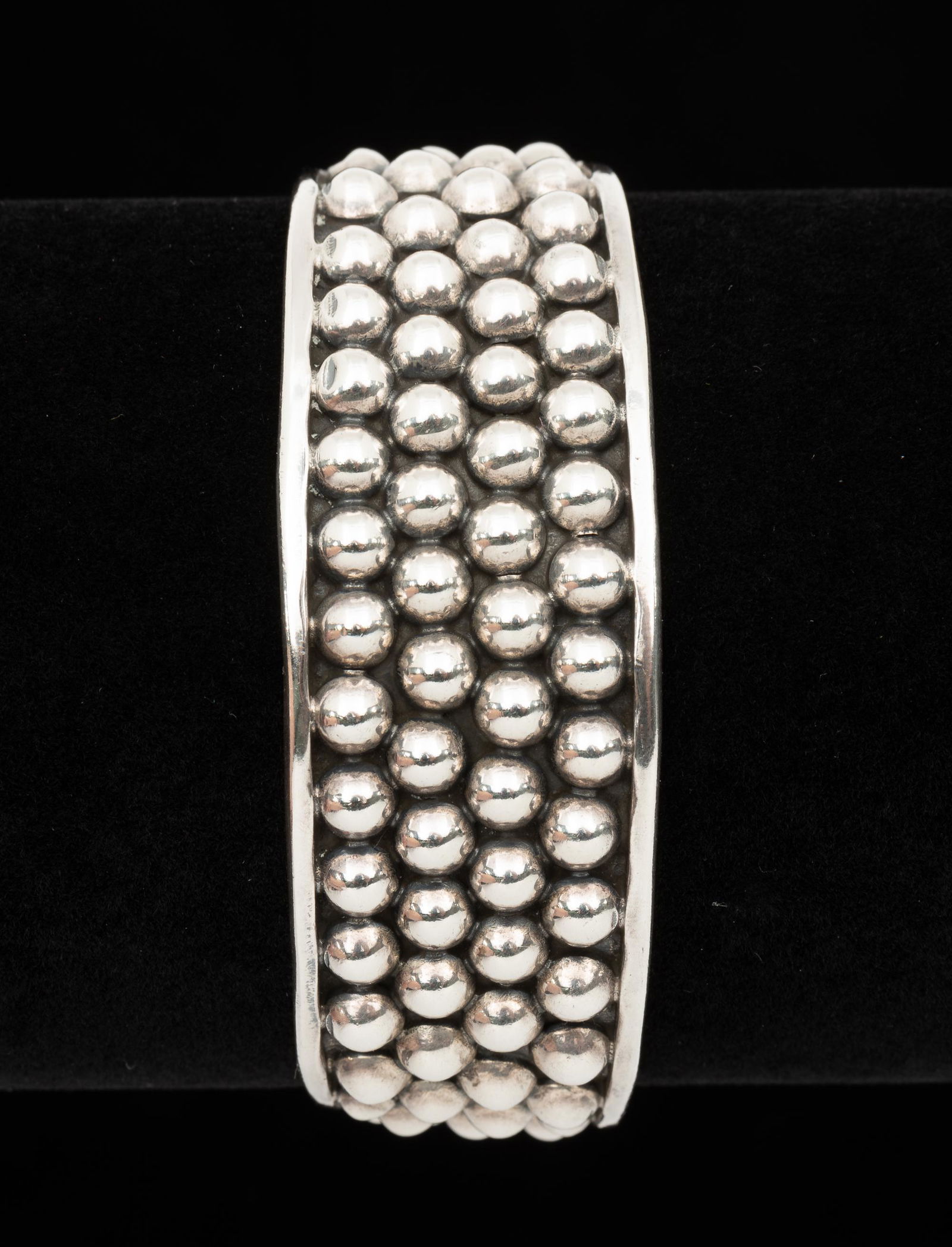 Taxco Sterling Cuff Bracelet (1 of 4)