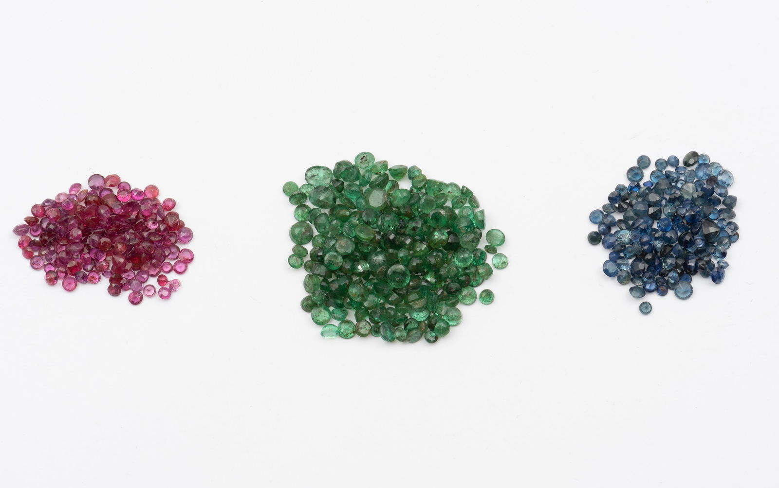 37 CTW Emerald, Ruby & Sapphire Melee (1 of 4)