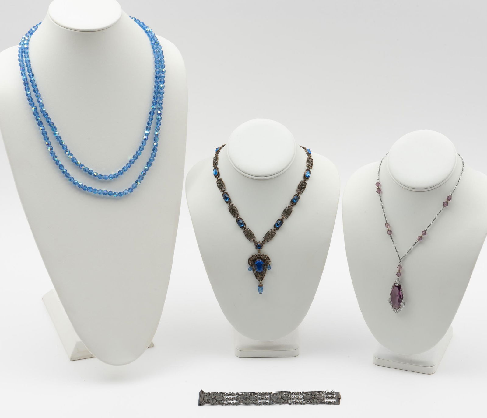 4 Pcs Vintage Jewelry Incl Filigree (1 of 15)