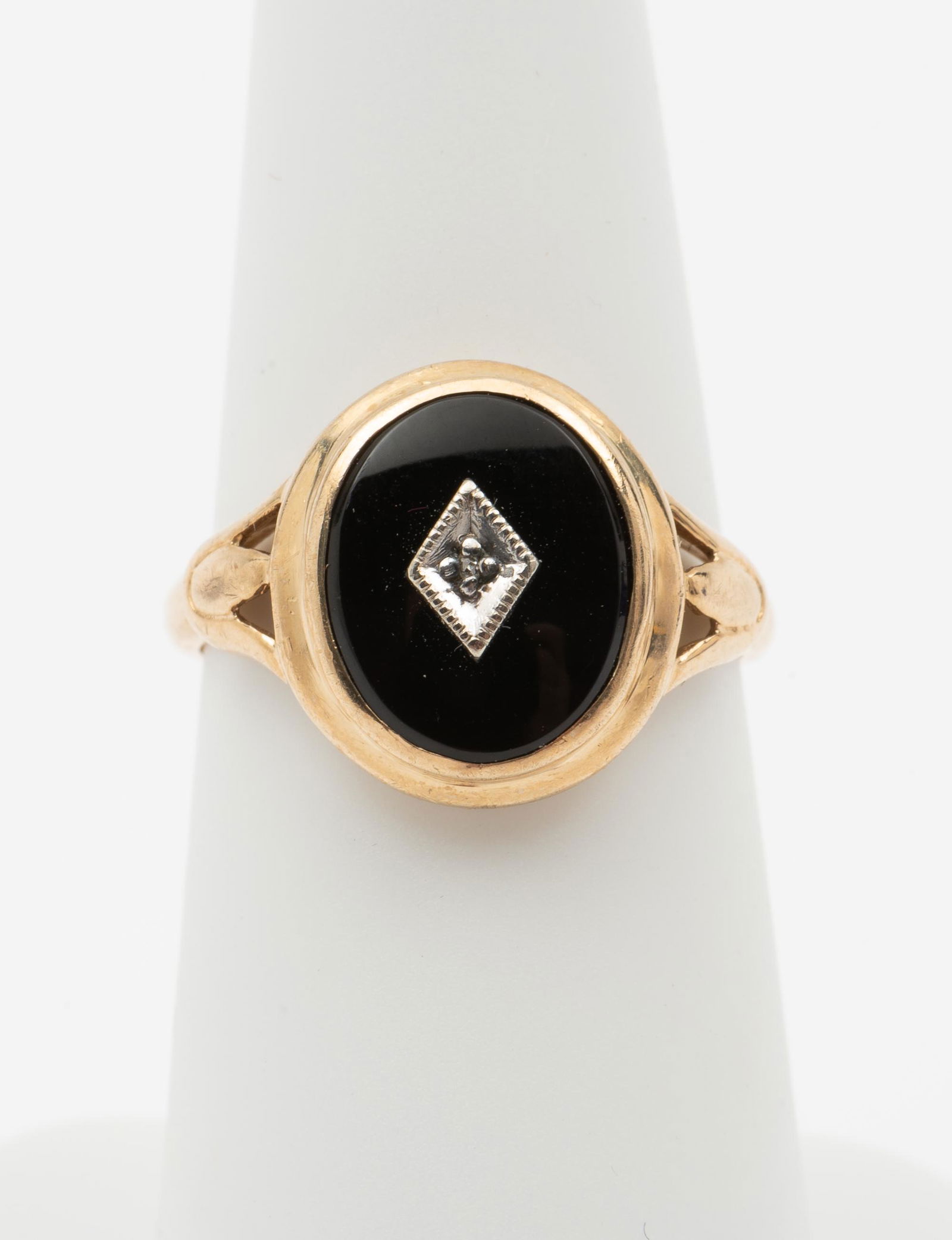 10K Onyx & Diamond Ring (1 of 3)
