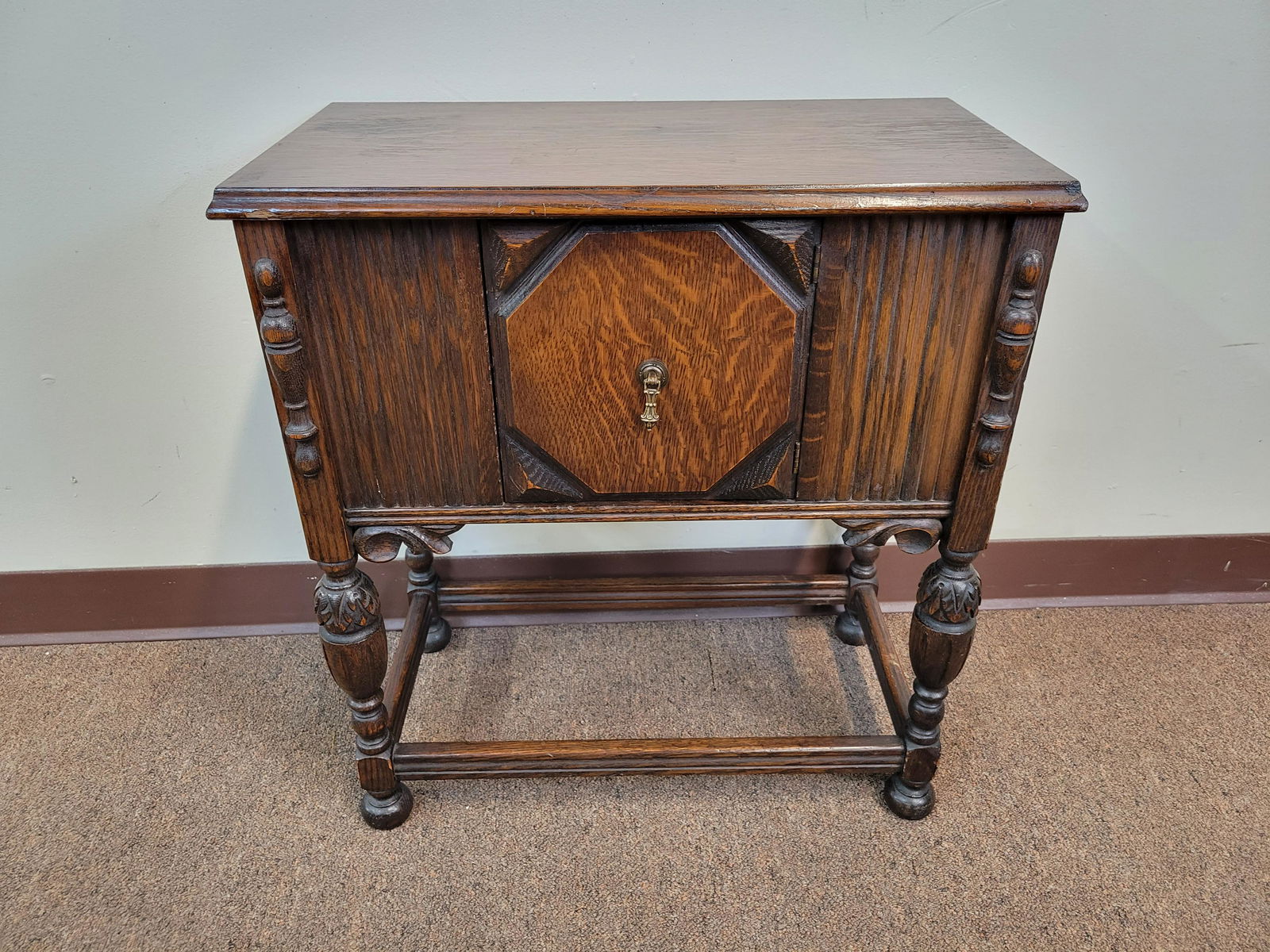 Smoking Cabinet (1 of 4)