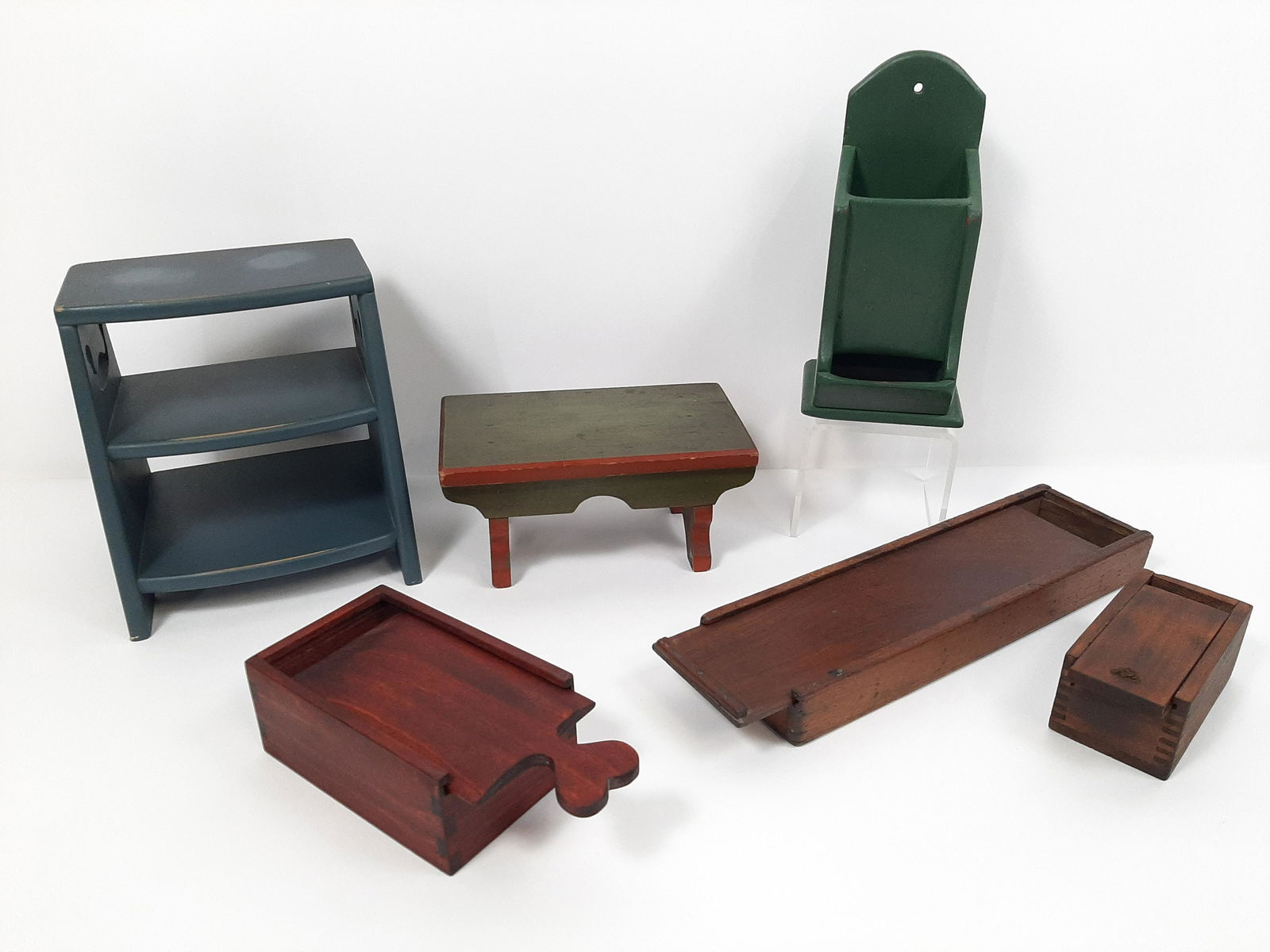 6 Folk Art Boxes and Shelves (1 of 4)