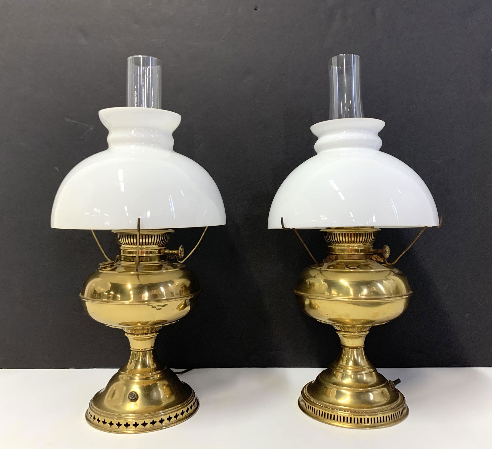2 Rayo Electrified Oil Lamps (1 of 7)