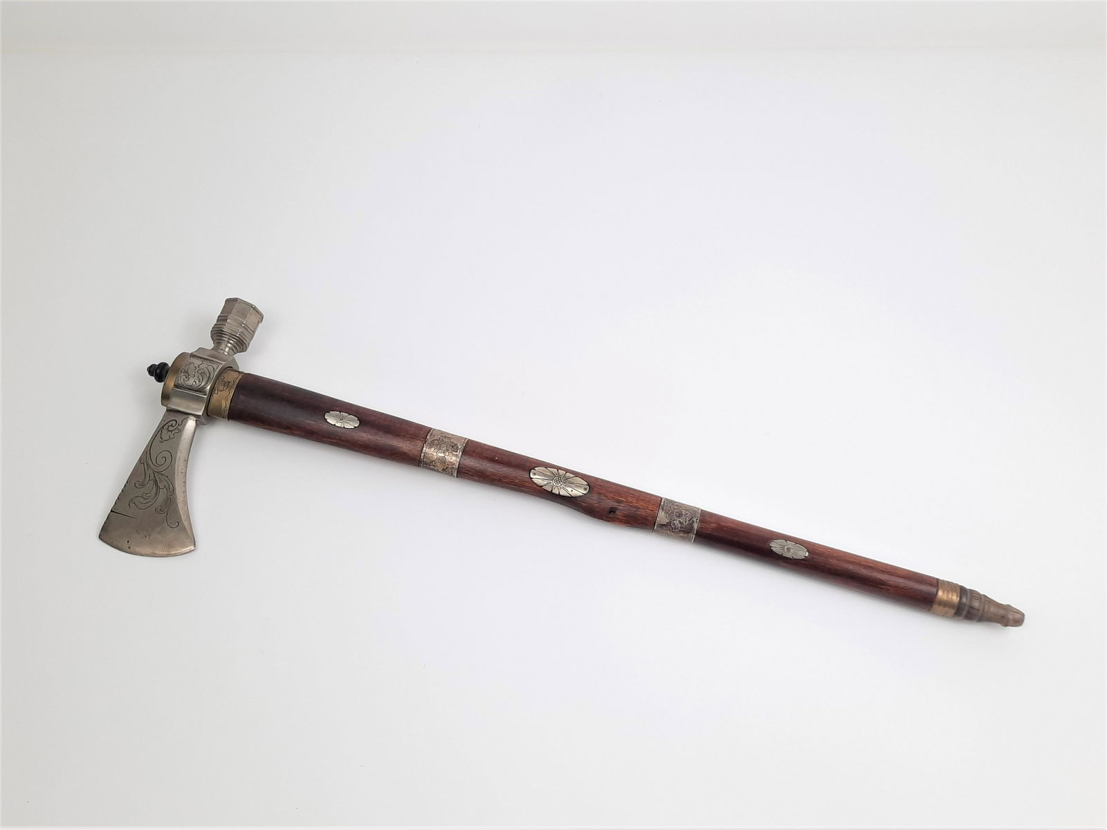 Replica Tomahawk Pipe (1 of 5)