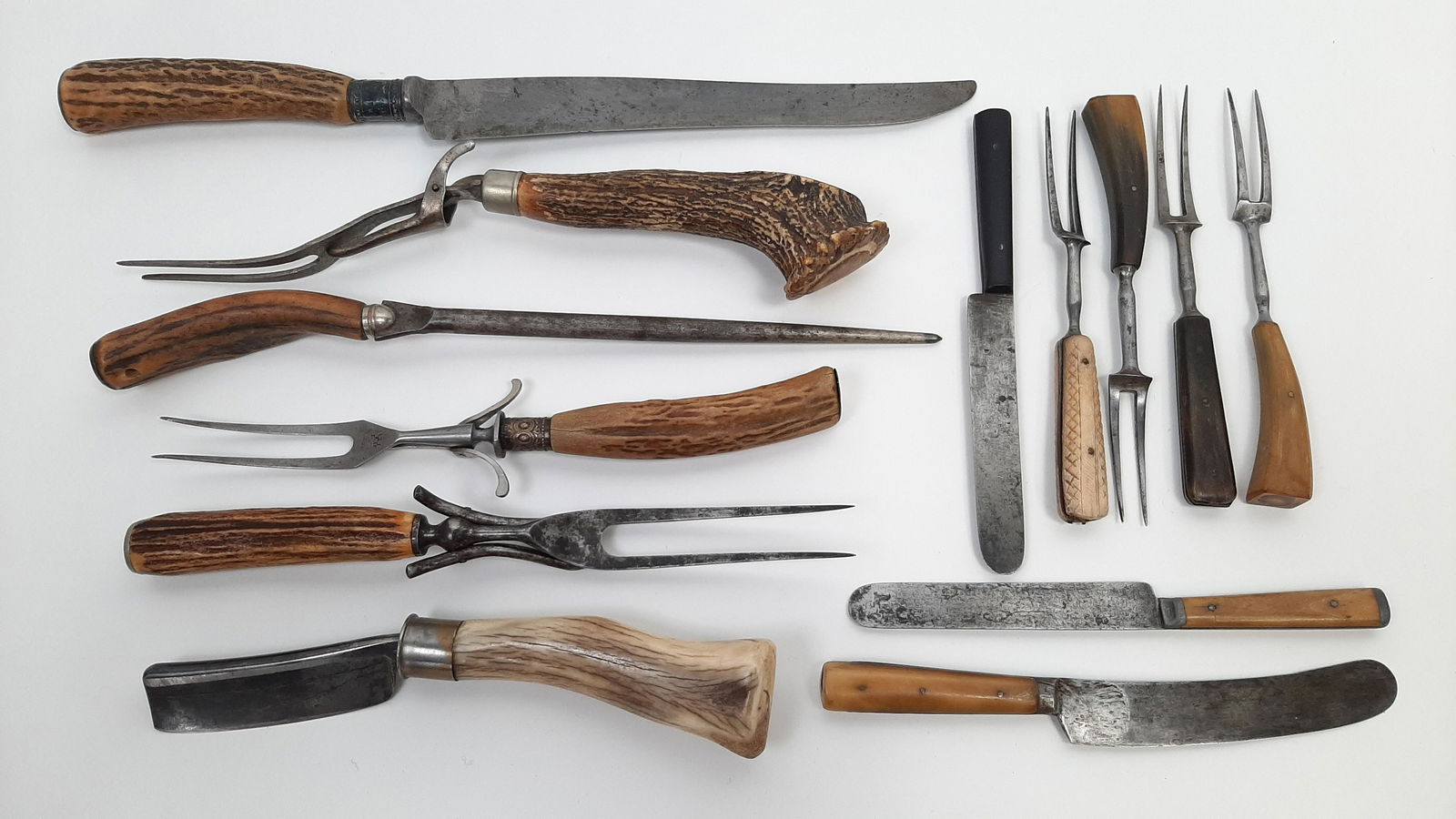 13 Pcs Carved Antler Cutlery and Flatware (1 of 4)