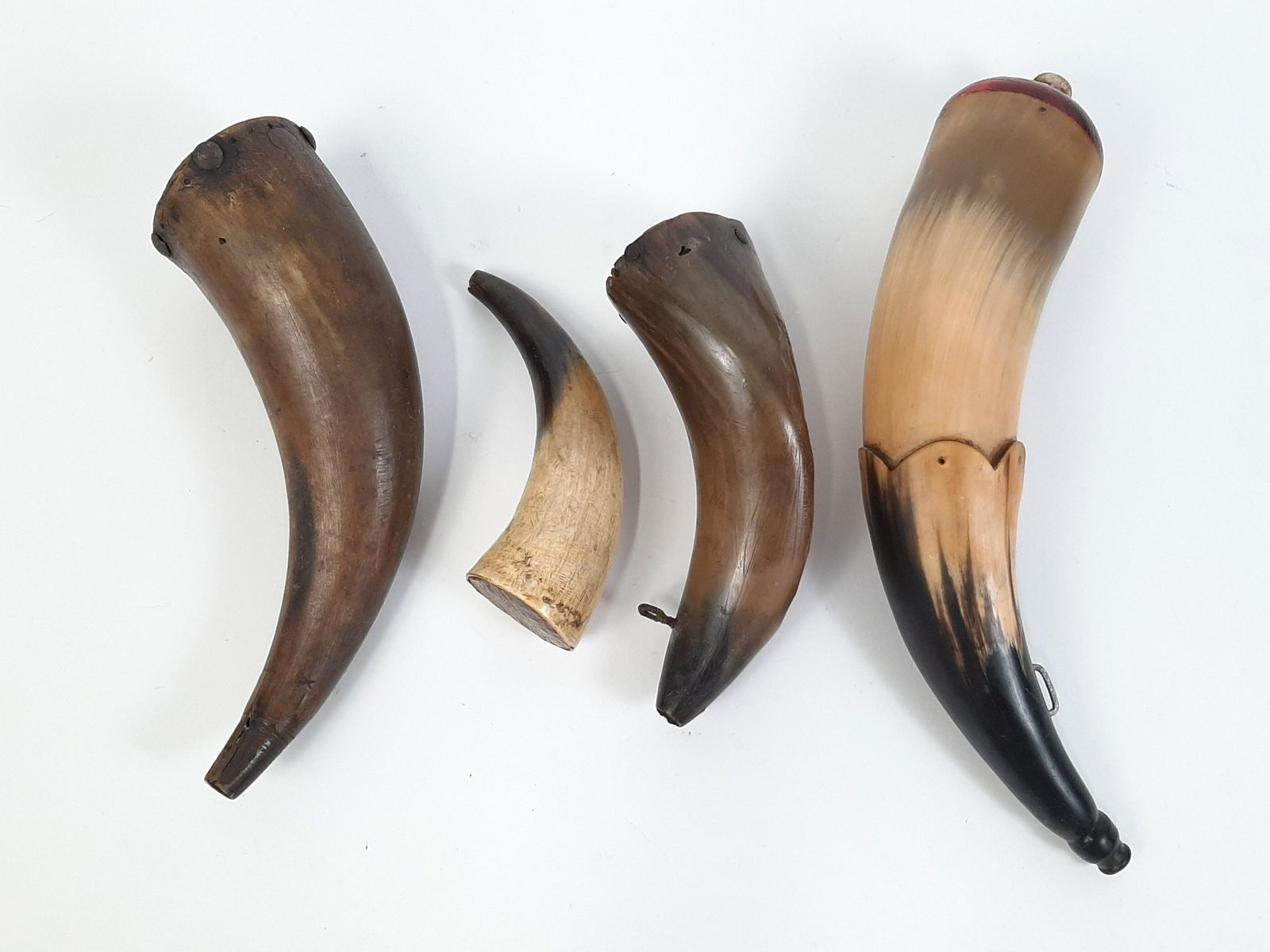 4 Powder Horns (1 of 4)