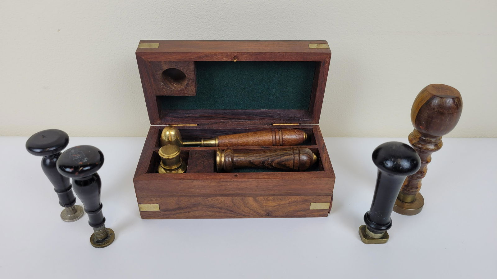 5 Wax Seals with Kit (1 of 5)