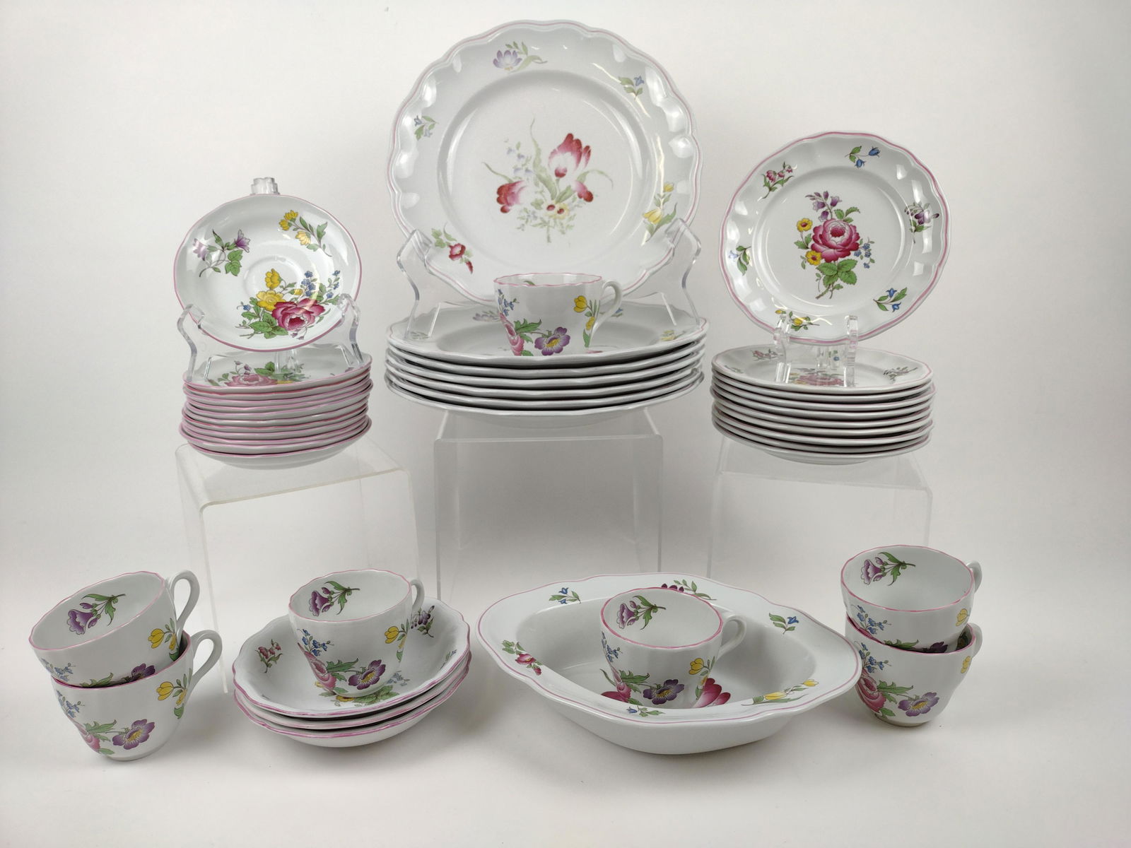 40 Pc Spode Marlborough Sprays (1 of 11)