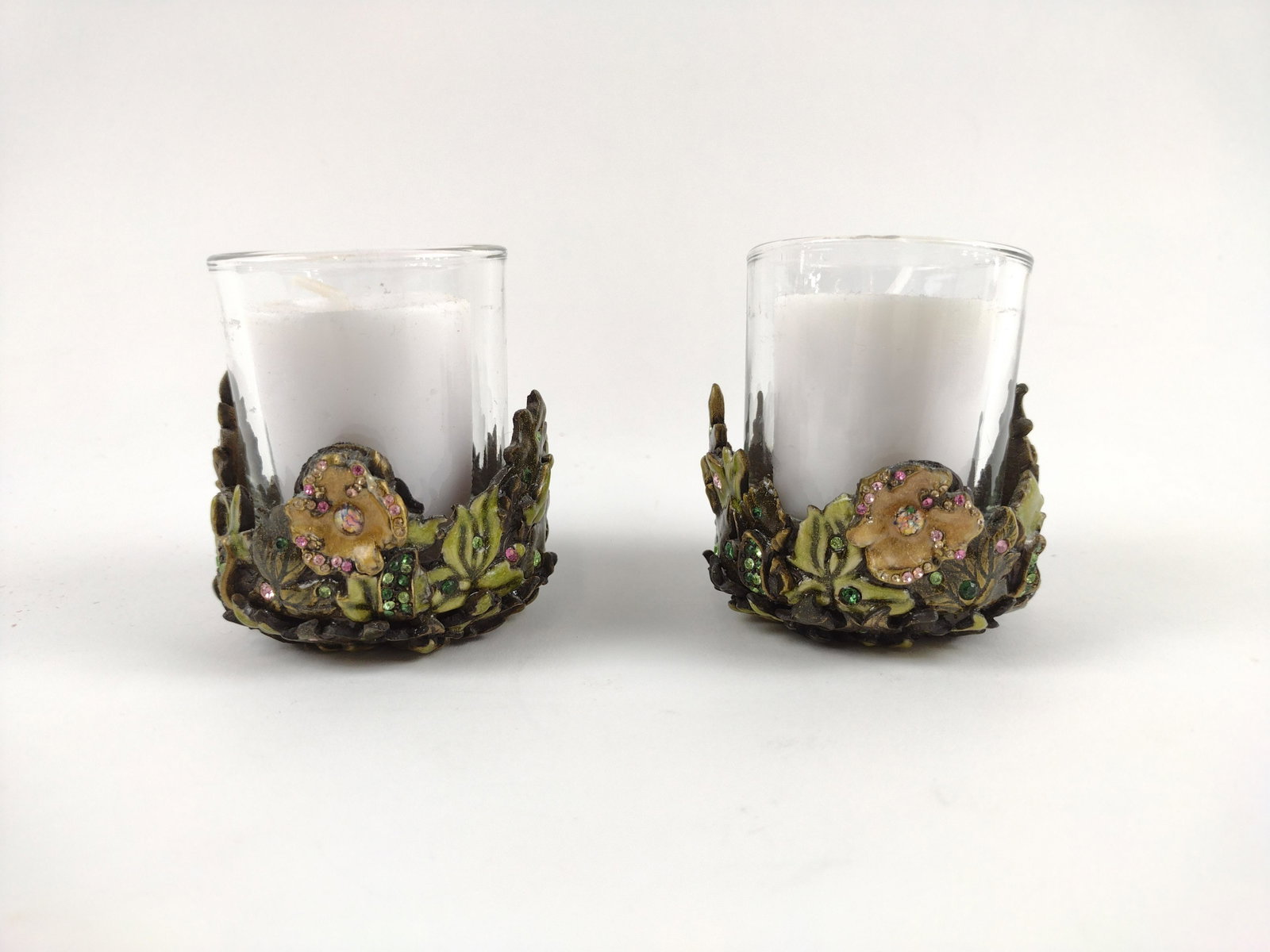 Pair Jay Strongwater Votive Candleholders: In original box. 2-3/4" high overall. IMPORTANT: Before bidding, please read the terms and conditions. When you registered for the auction you agreed to these terms and will be required to comply with