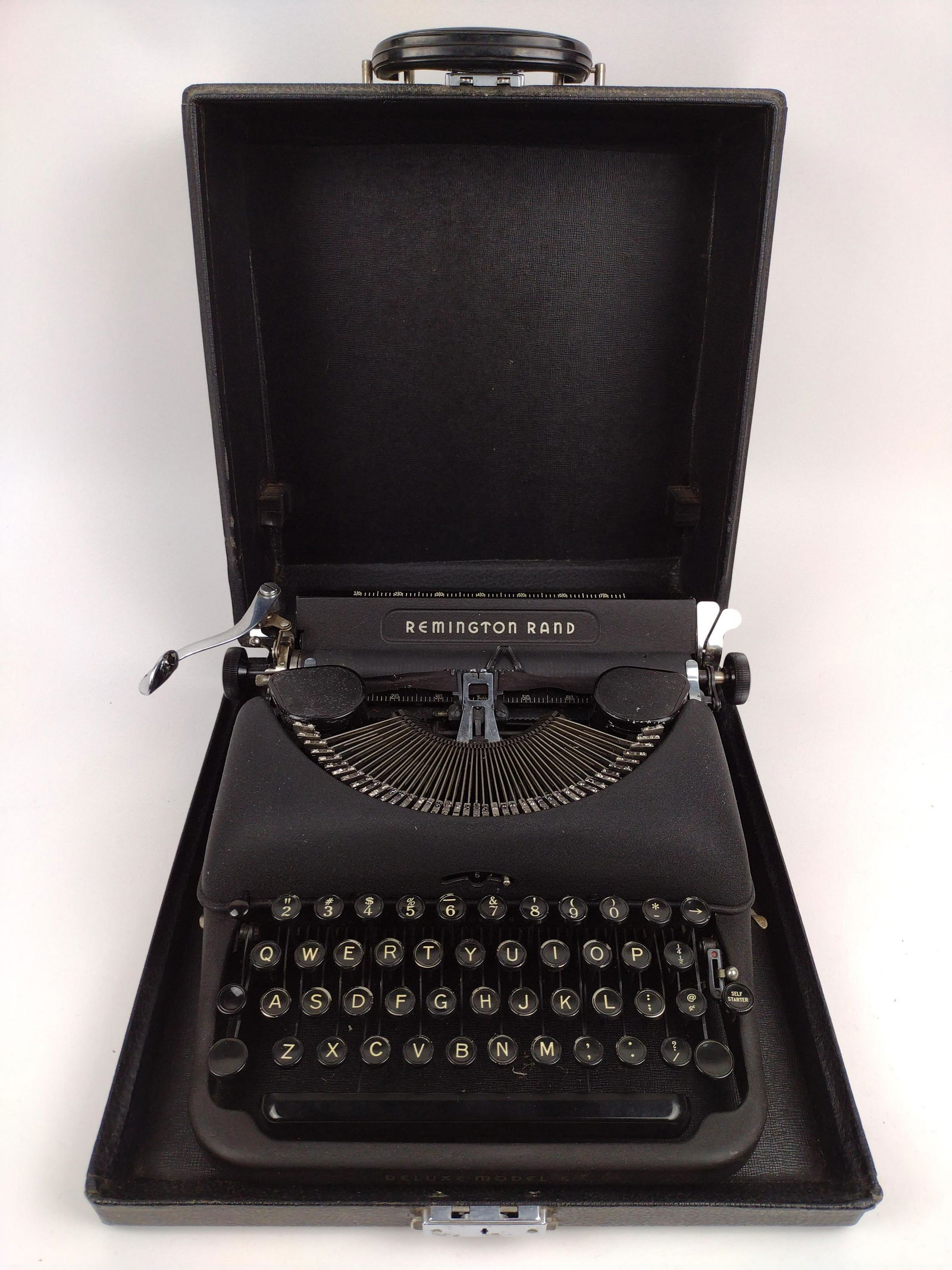 Remington Rand Typewriter in Case (1 of 3)