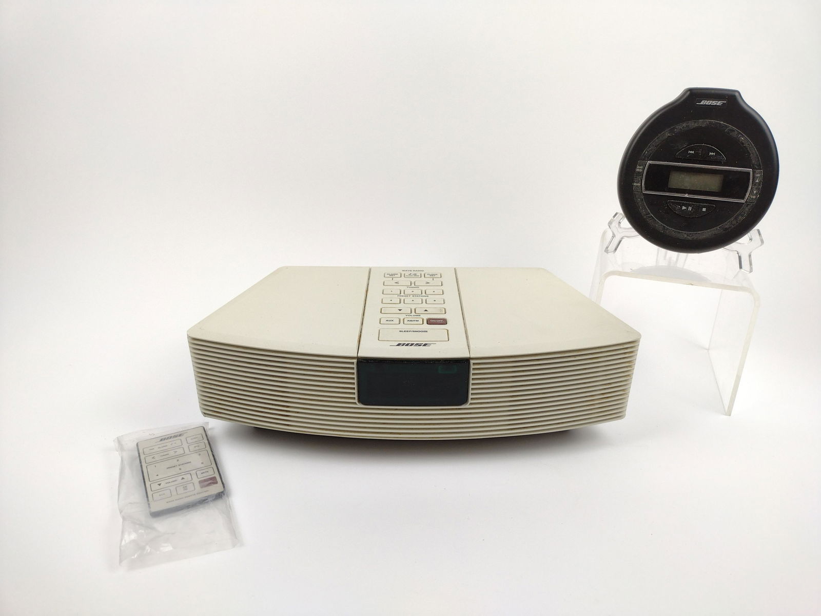 Bose Wave Radio & Portable CD Player (1 of 6)