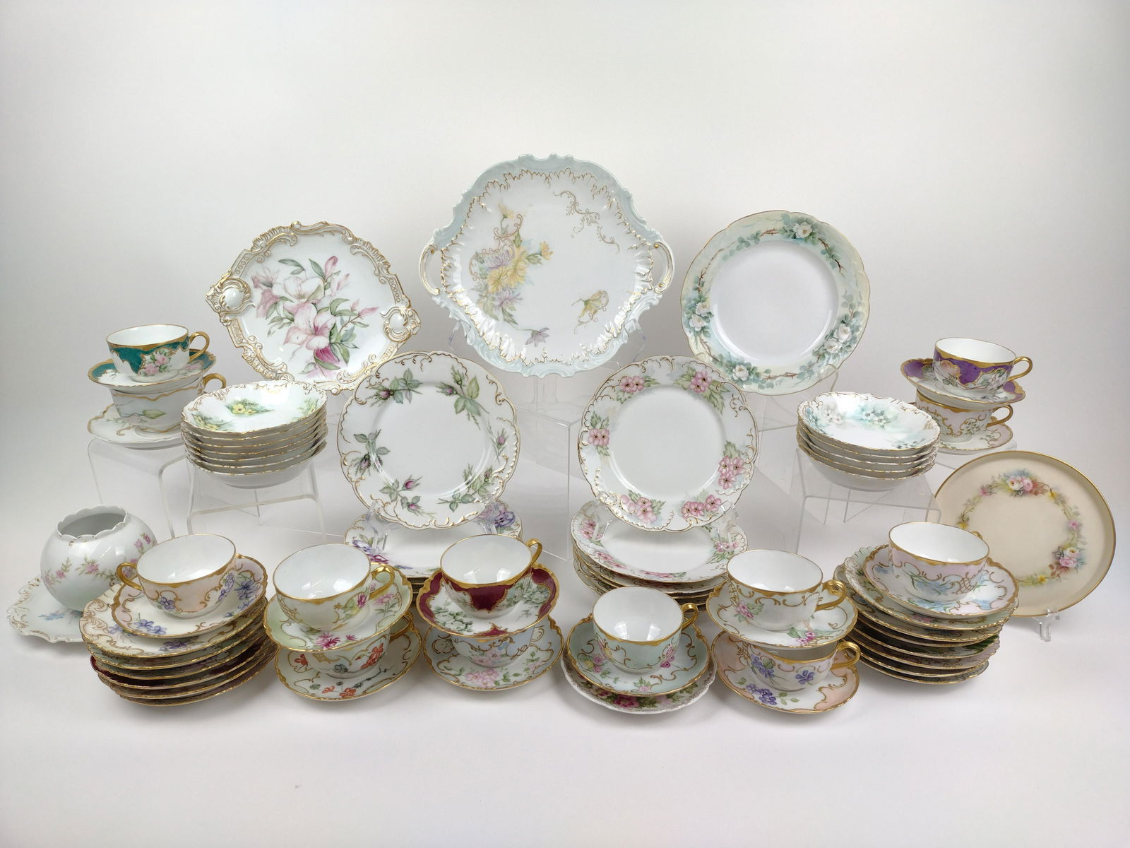 70 Pcs Limoges Dishware Incl H&Co. (1 of 20)