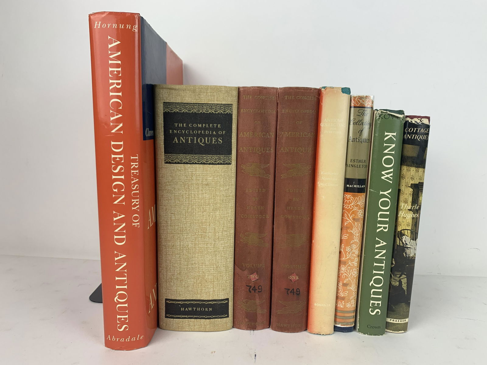 8 Books on Antique Collecting (1 of 15)