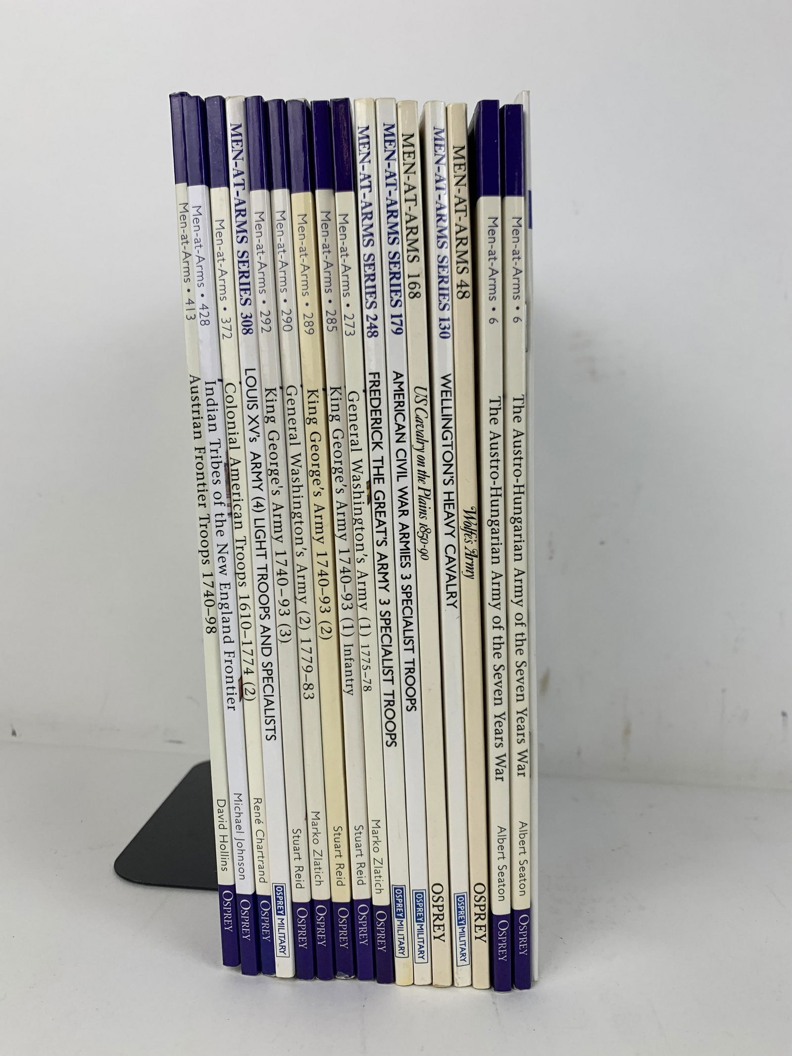 17 Men at Arms Osprey Publishing Books (1 of 17)