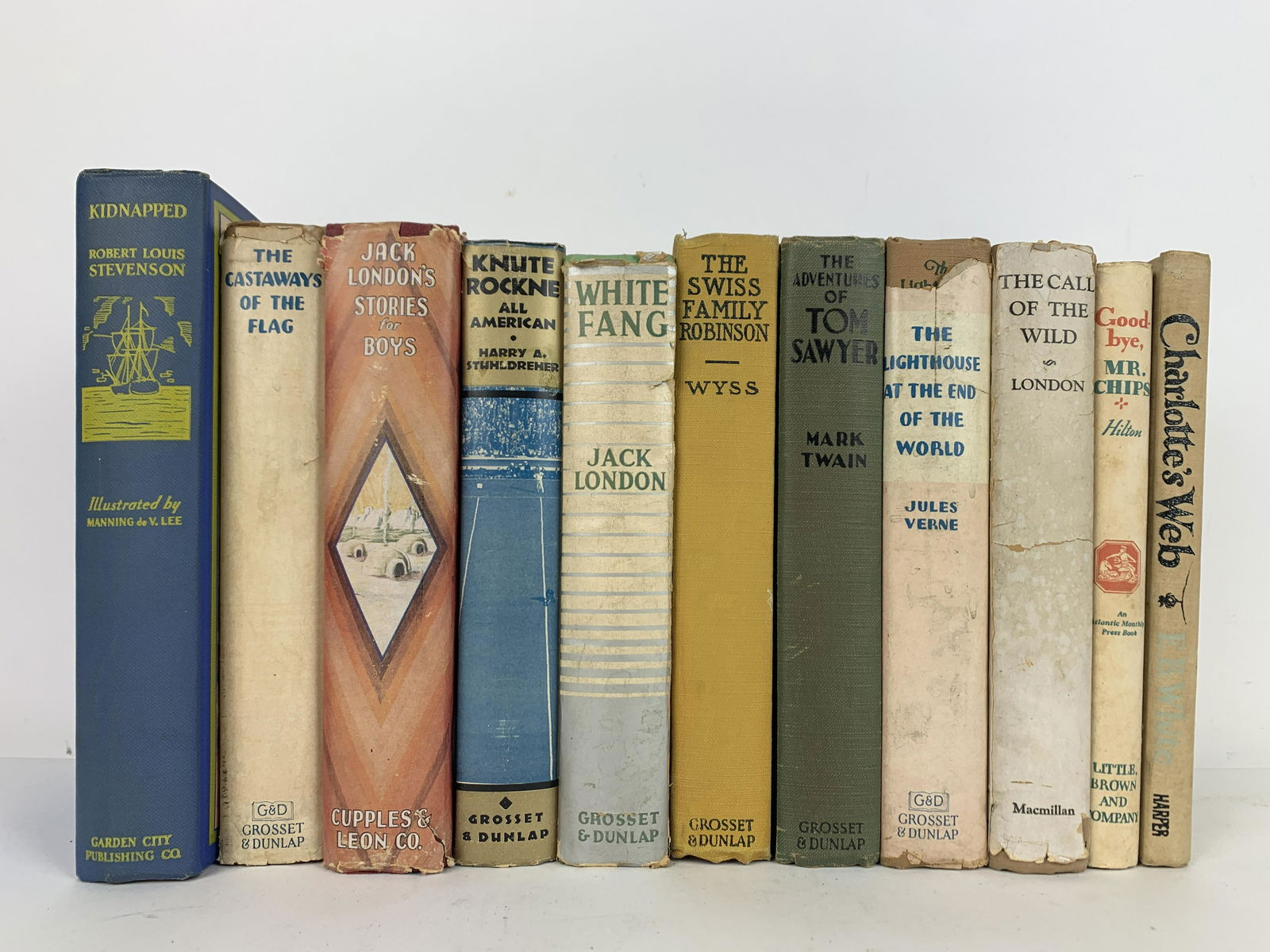 11 Vintage Classic Fiction Books (1 of 12)