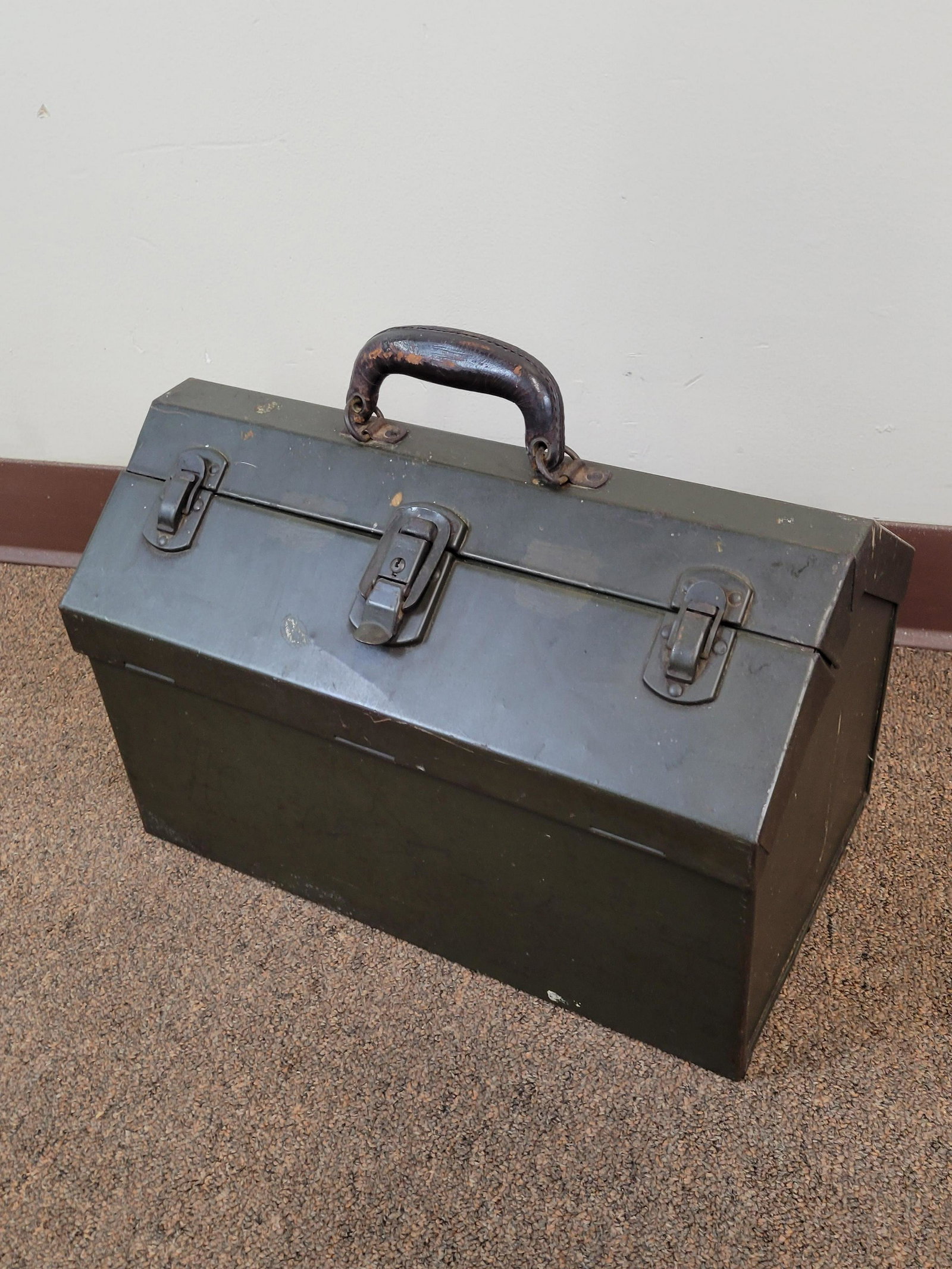 Directors Tool Chest: 16 1/4" wide X 10" deep X 12" high. From the Estate of Stephen Pancoe, York Haven, PA. IMPORTANT: Before bidding, please read the terms and conditions. When you registered for the auction you agreed t