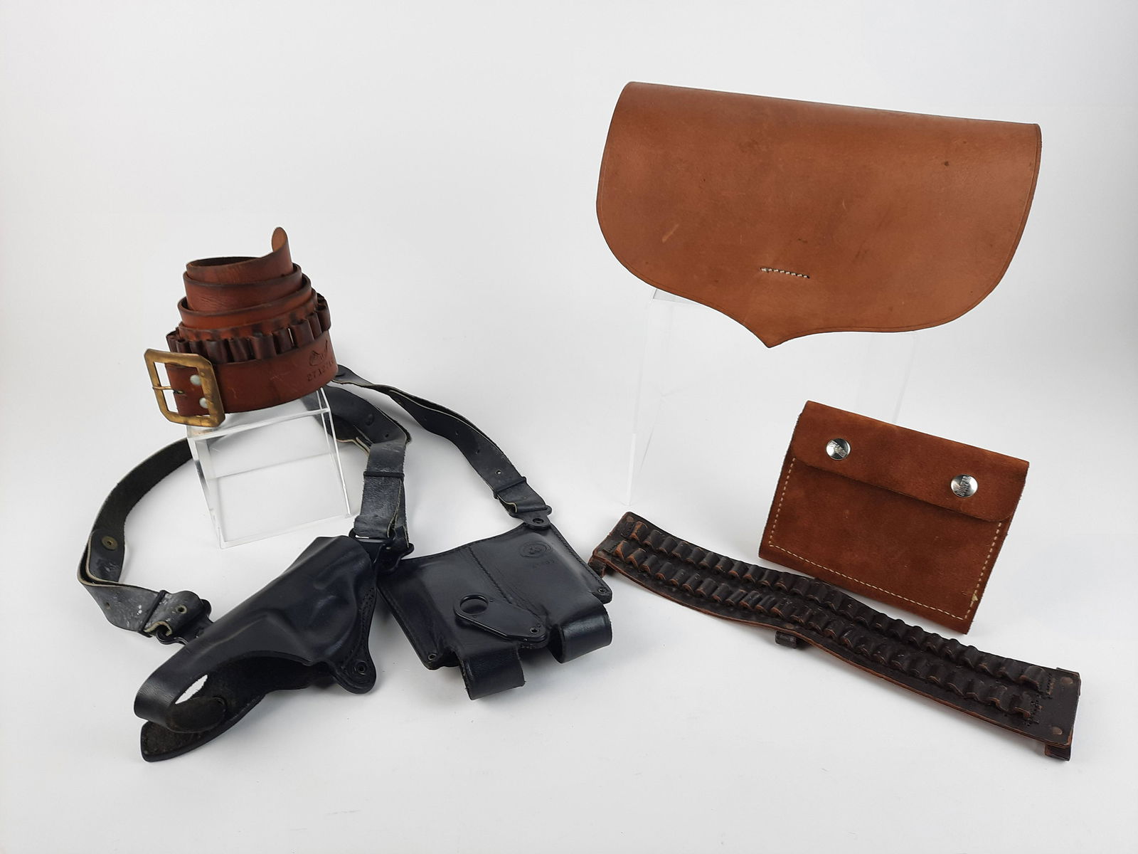 5 Pcs Holster and Bullet Caddies (1 of 7)