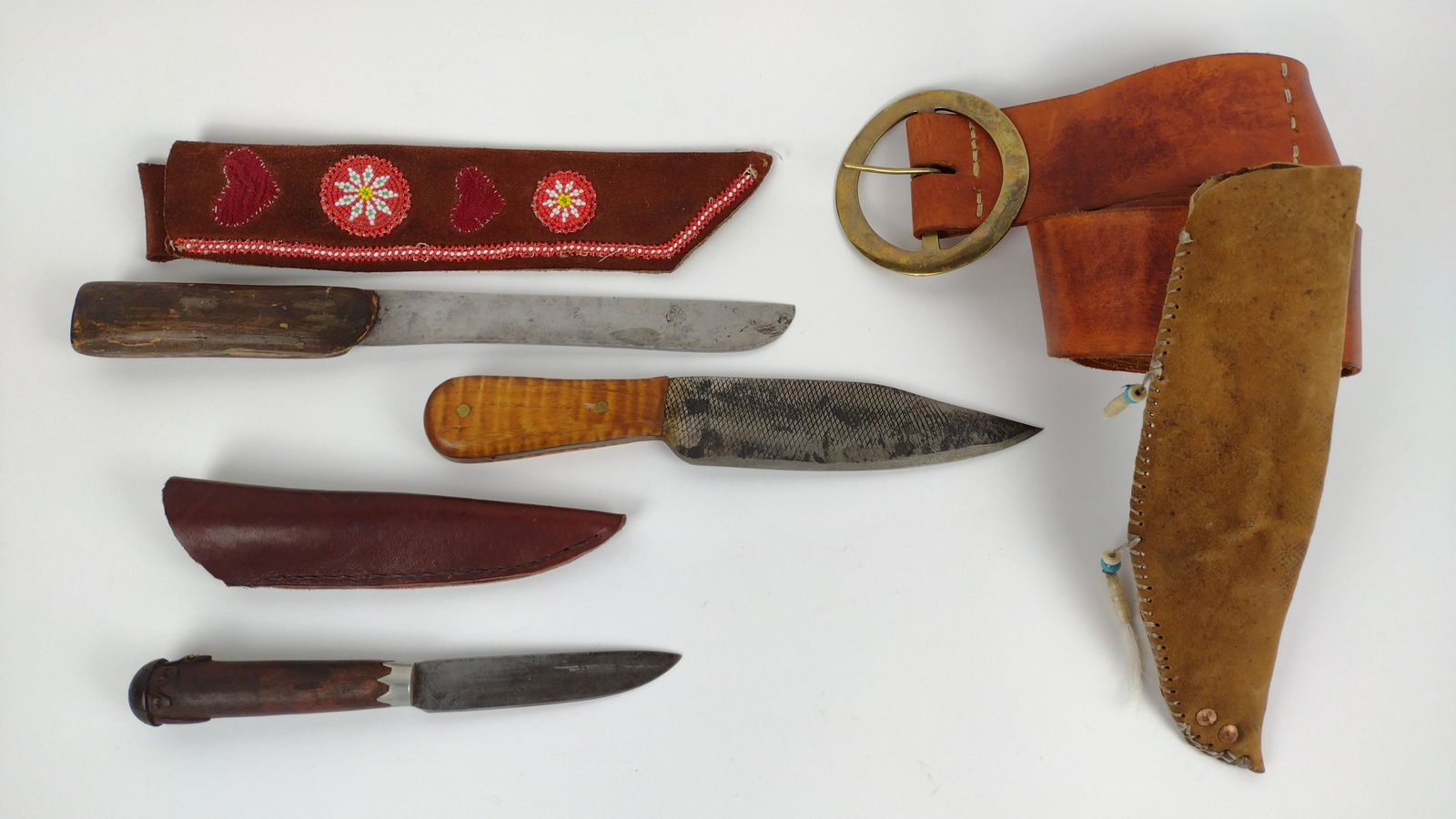 3 Wood Handled Knives (1 of 5)