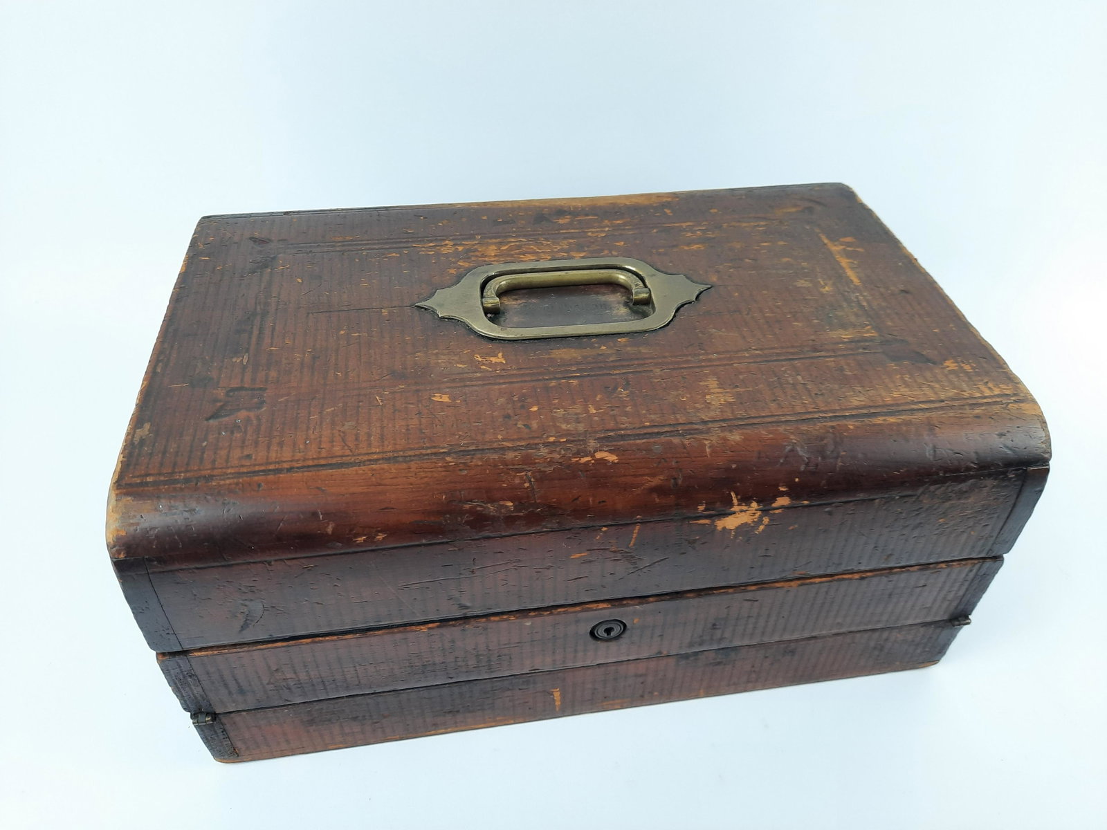 Travel Desk: Closed 15-1/2" wide x 10" deep x 7" high. Wear to wood finish. IMPORTANT: Before bidding, please read the terms and conditions. When you registered for the auction you agreed to these terms and will b