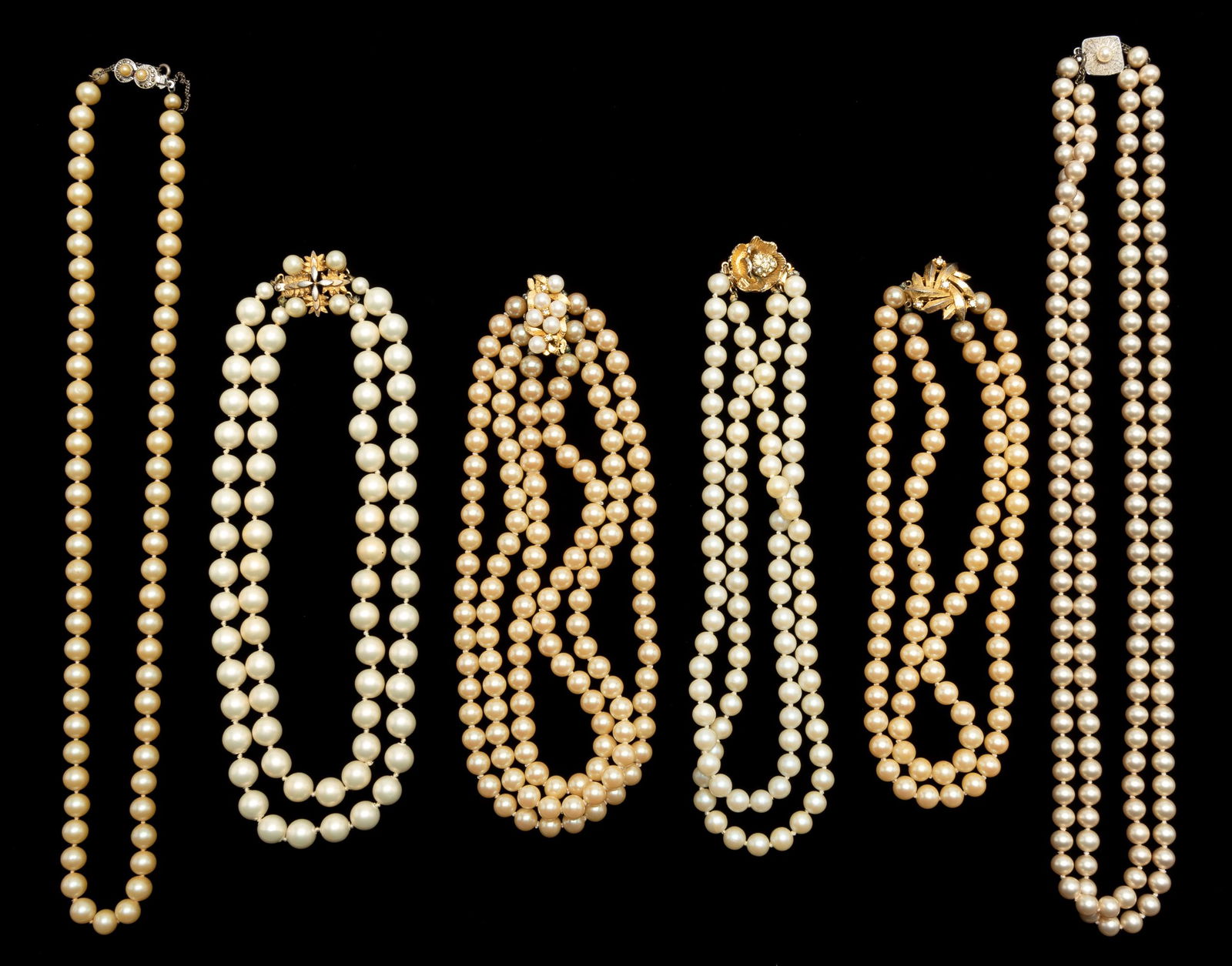 6 Vintage Faux Pearl Necklaces (1 of 18)