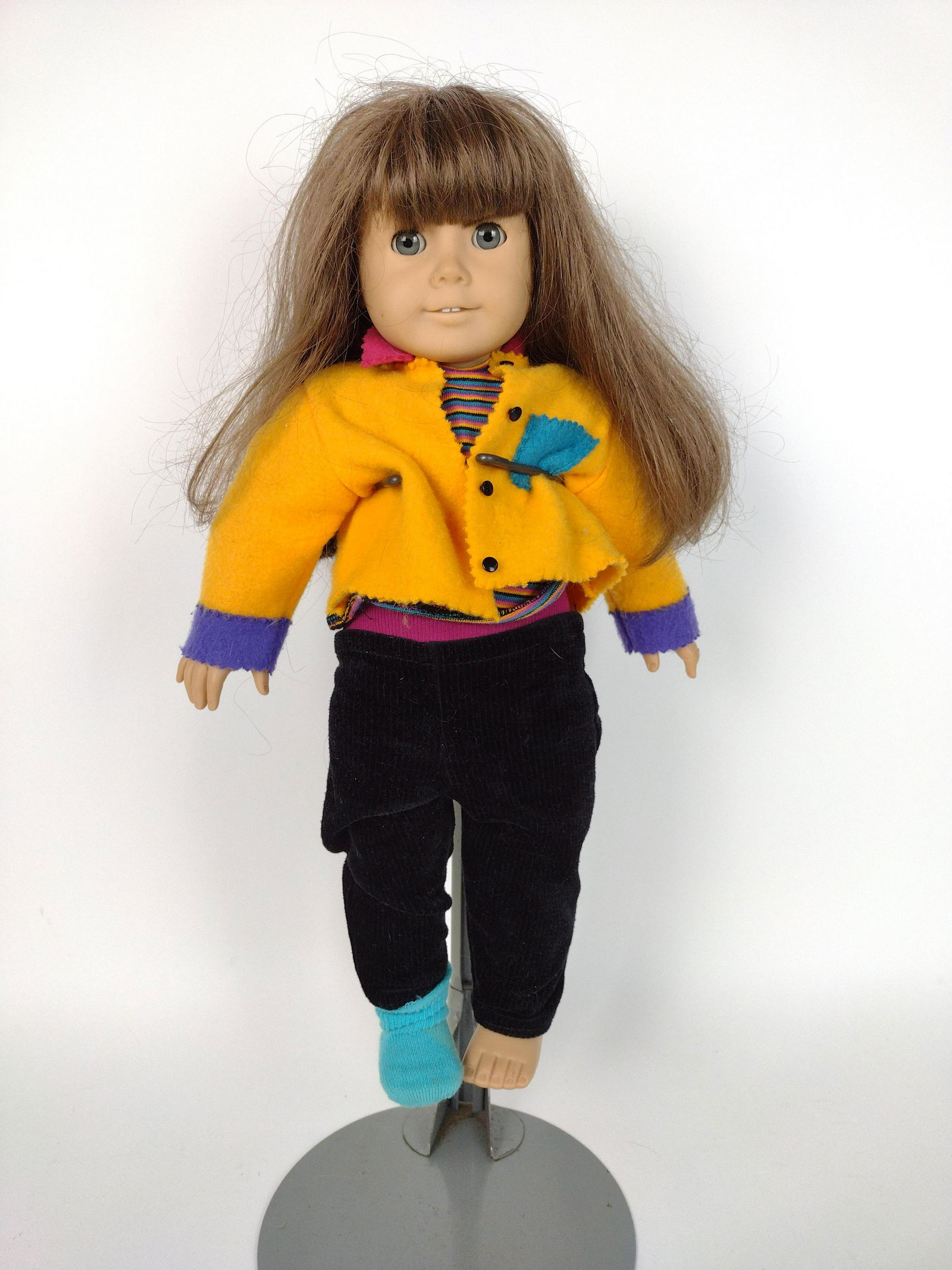 Just Like You #2 American Girl Doll: Released in 1995. Retired in 2012. 18" high. KE IMPORTANT: Before bidding, please read the terms and conditions. When you registered for the auction you agreed to these terms and will be required to c