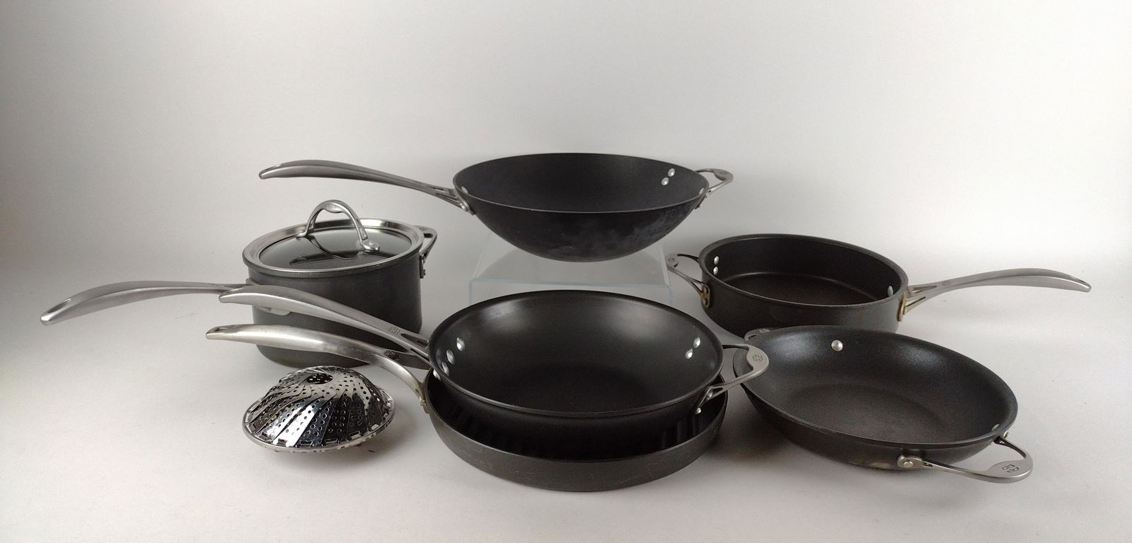 6 Pcs of Calphalon Cookware (1 of 4)