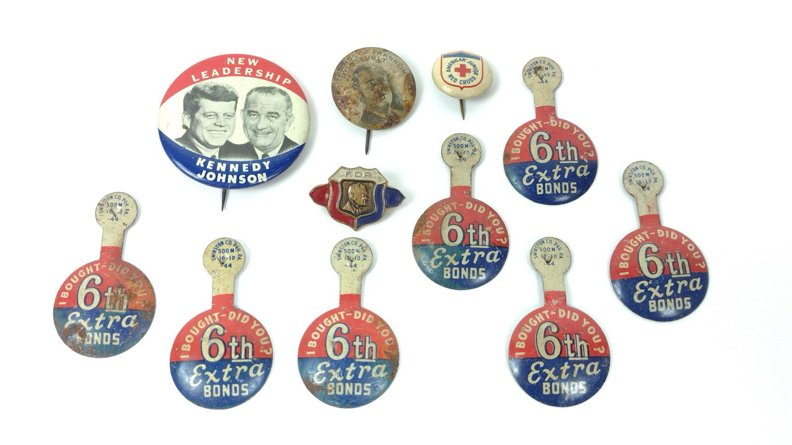 11 Patriotic Pins and Clips (1 of 3)